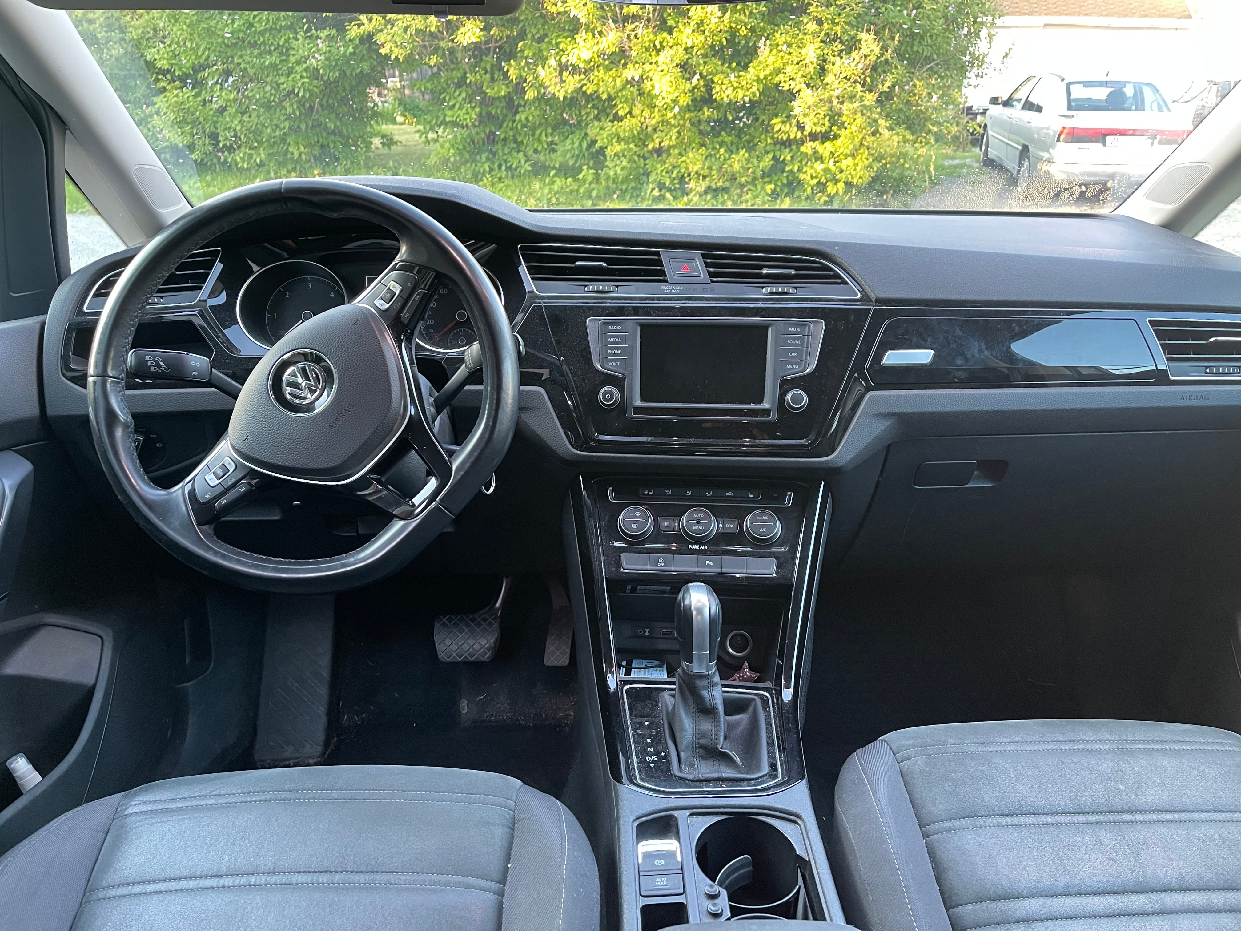 Volkswagen Touran 2.0 tdi med Ryggekamera
