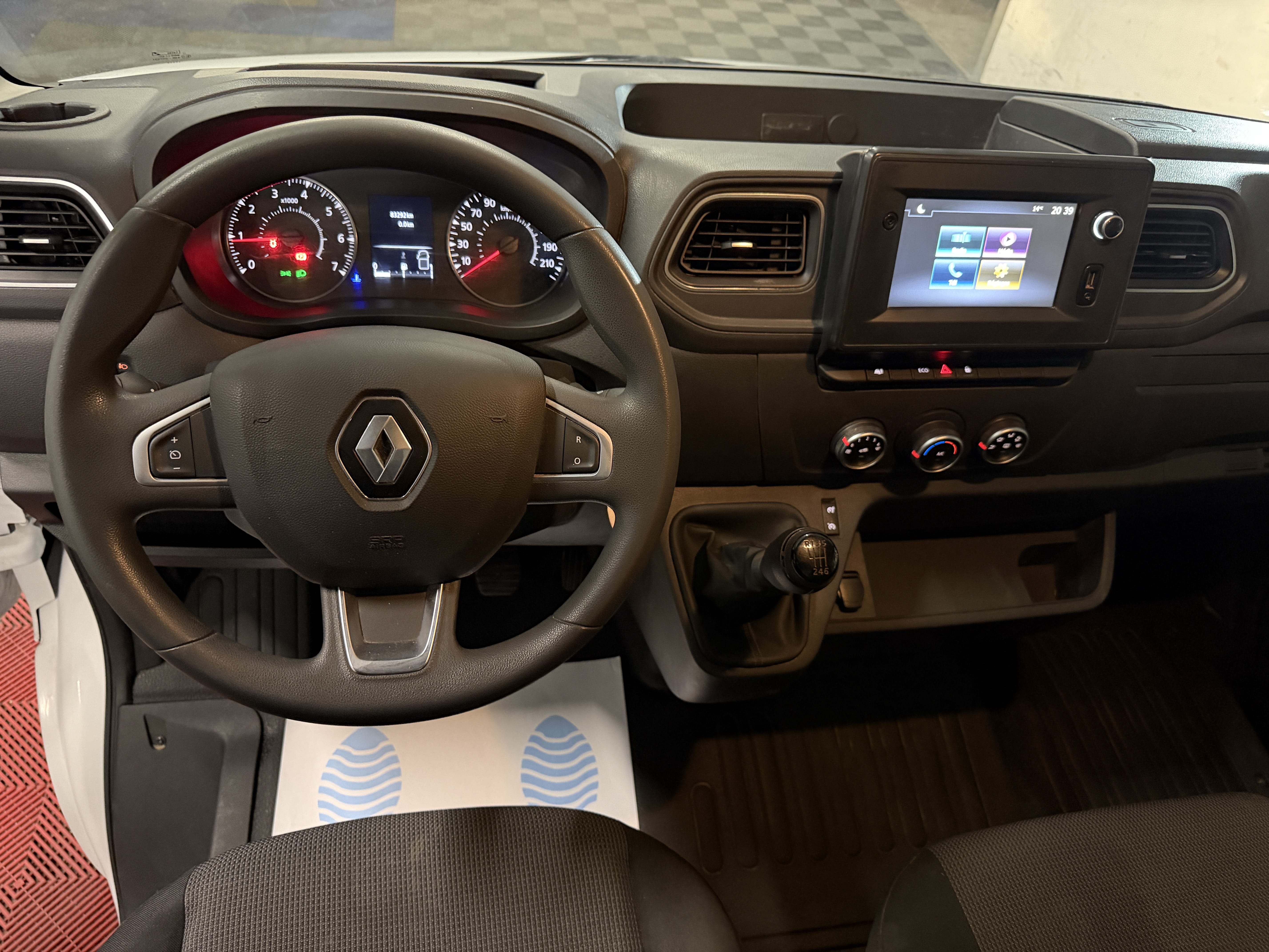 Renault Master avec Autoradio