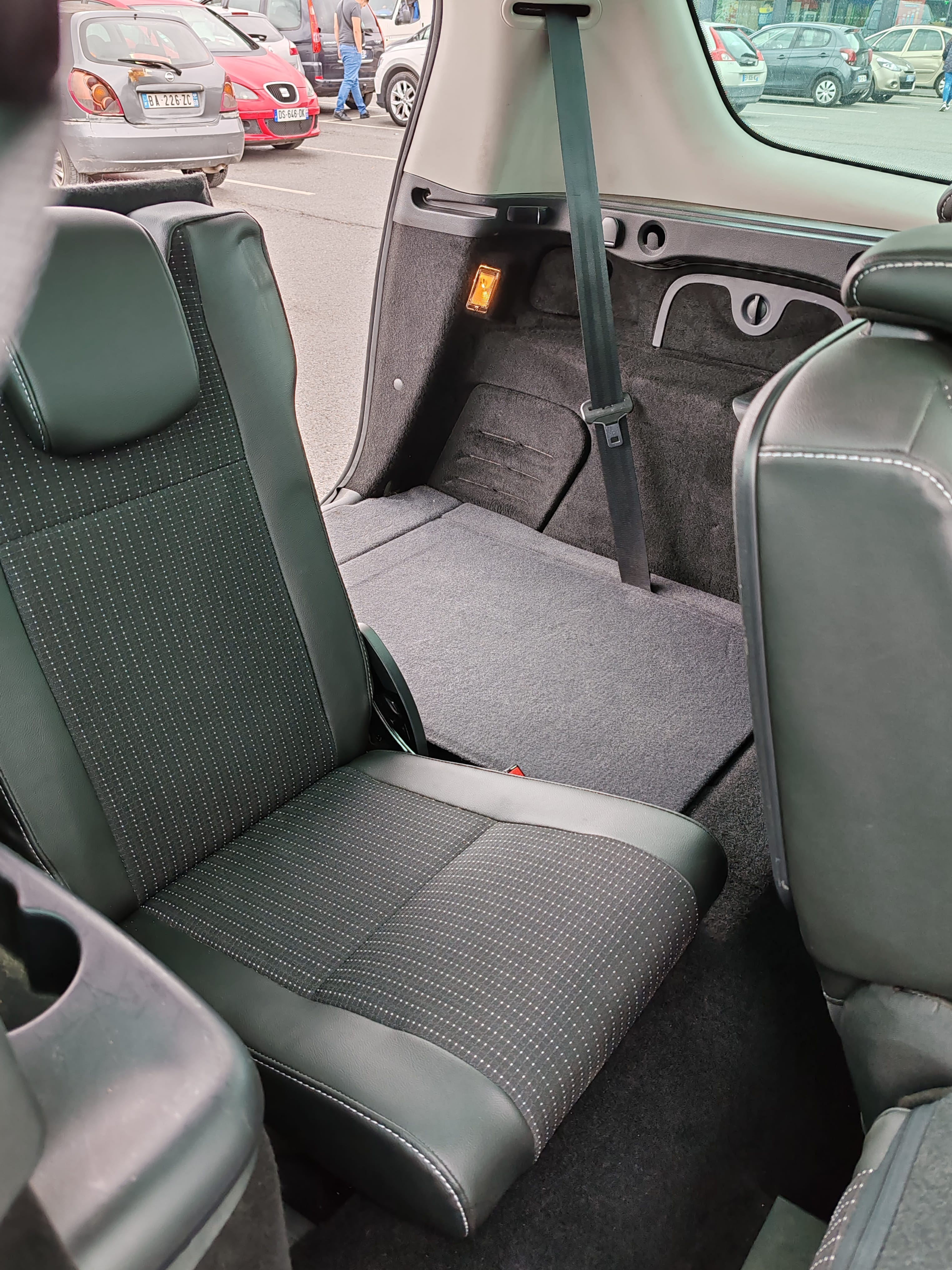 Renault Grand Scenic 7pl Diesel faible conso toit ouvrant panoramique