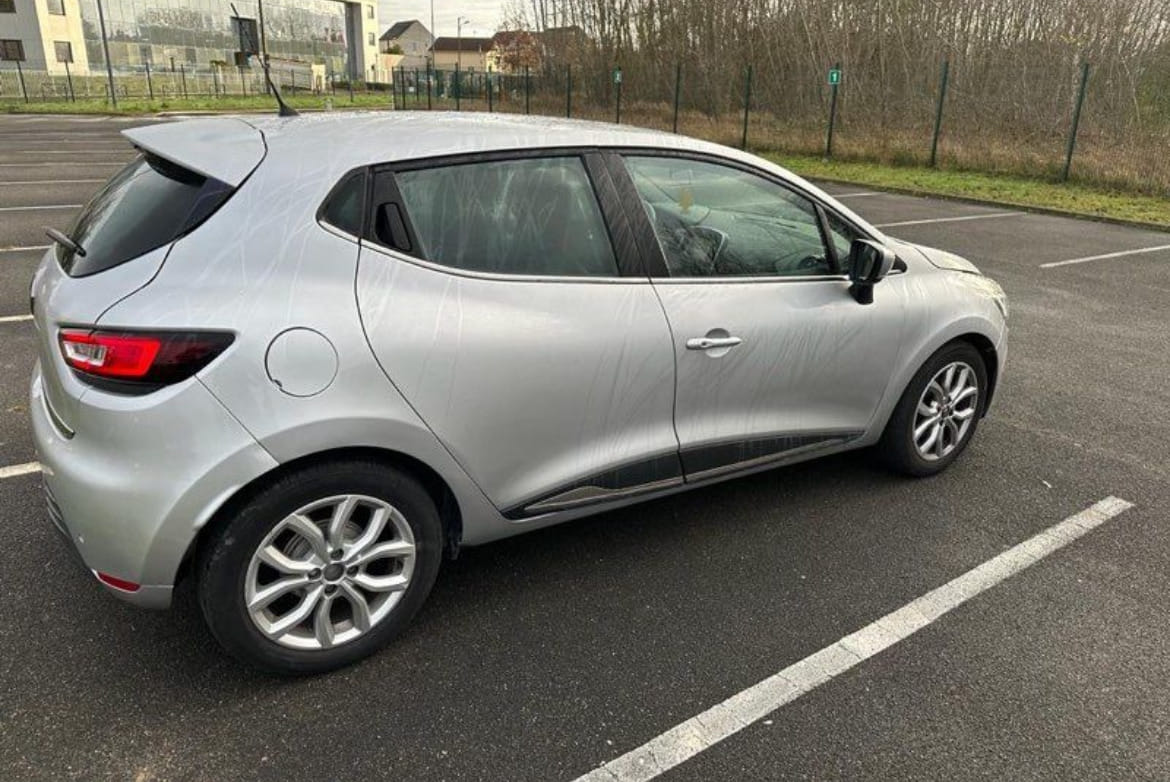 Renault Clio avec GPS