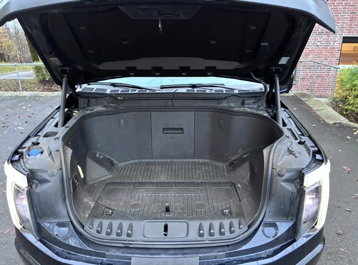 Ford F-150 Lightning Lariat med Bluetooth audio