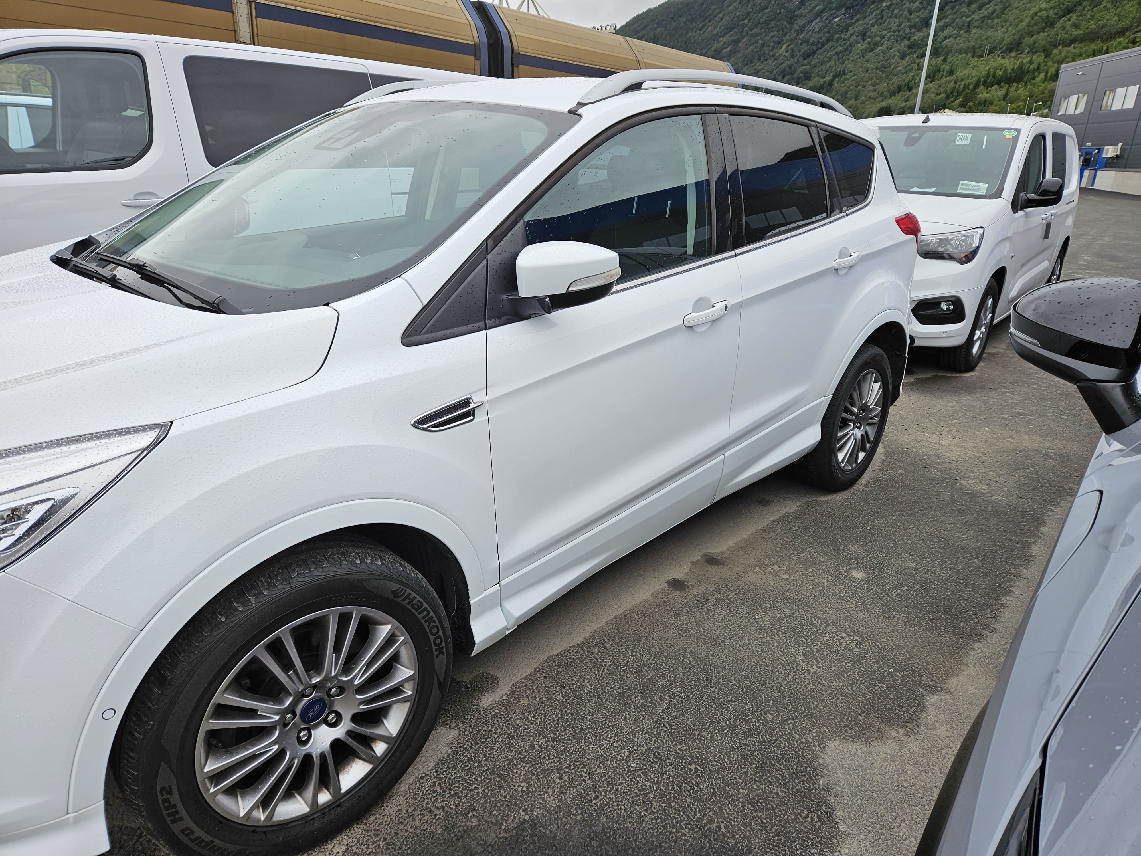 Ford Kuga 2.0 TDCI med GPS