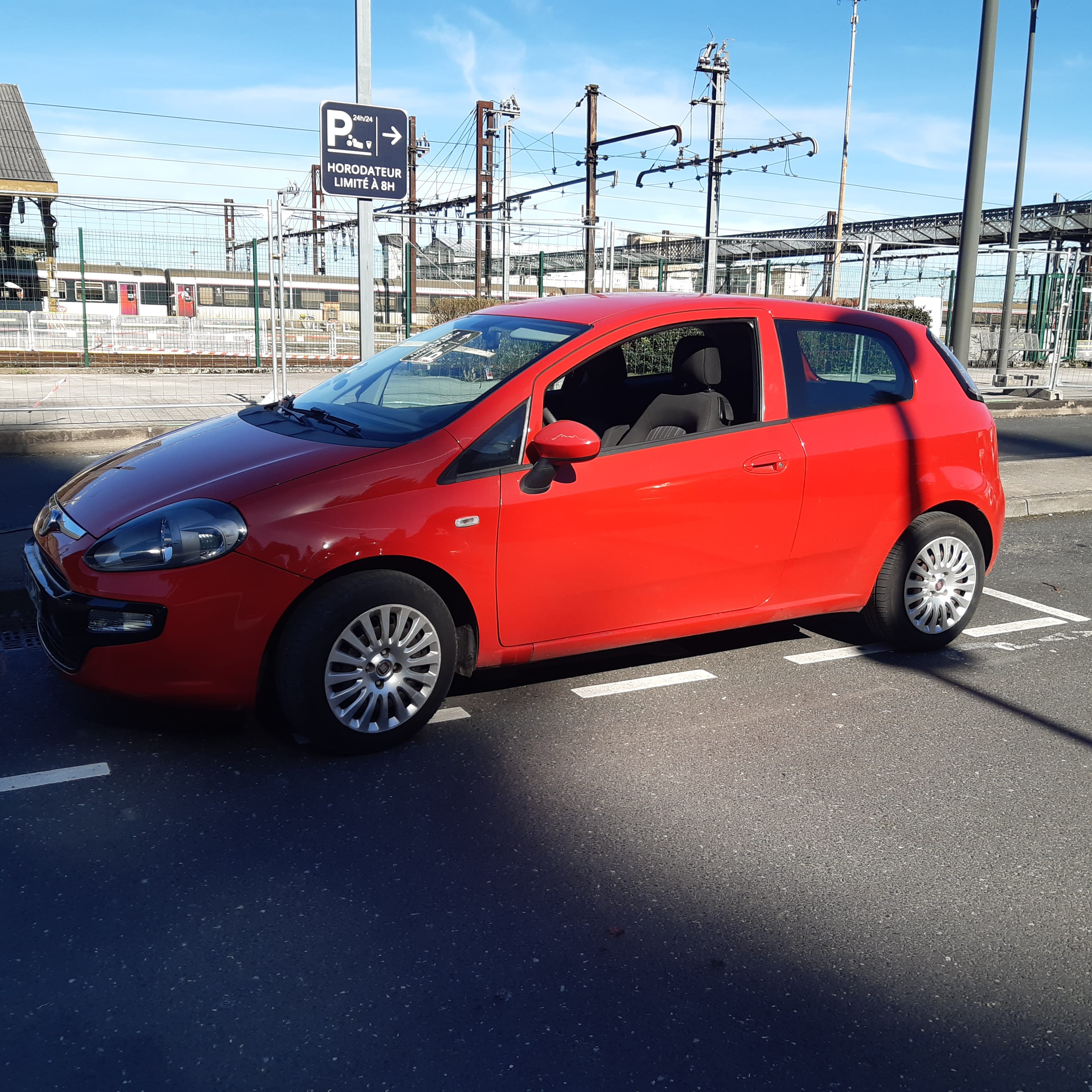 Fiat Punto 1.2  Evo  4cv avec Siège bébé
