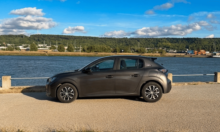 Peugeot 208 avec Climatisation
