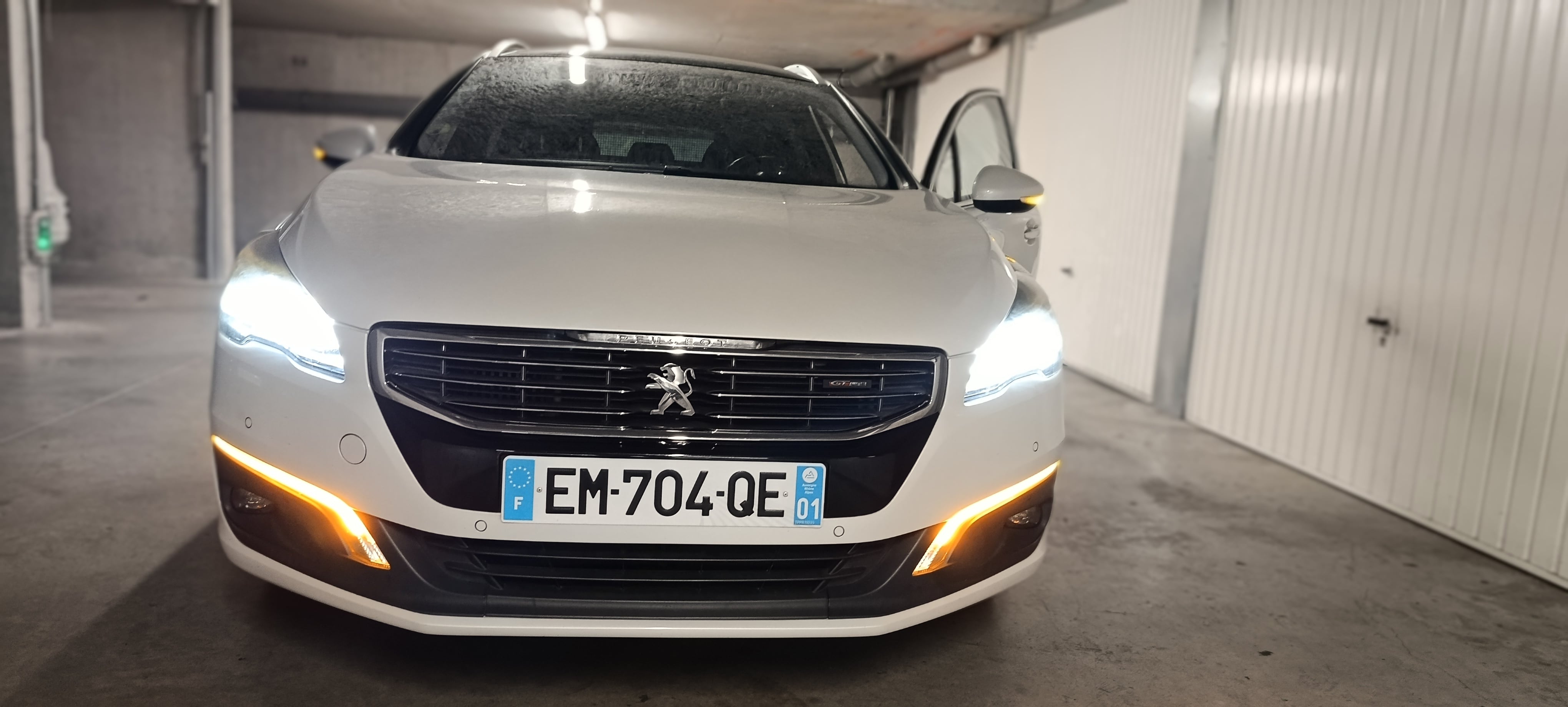 Peugeot 508 SW avec Régulateur de vitesse
