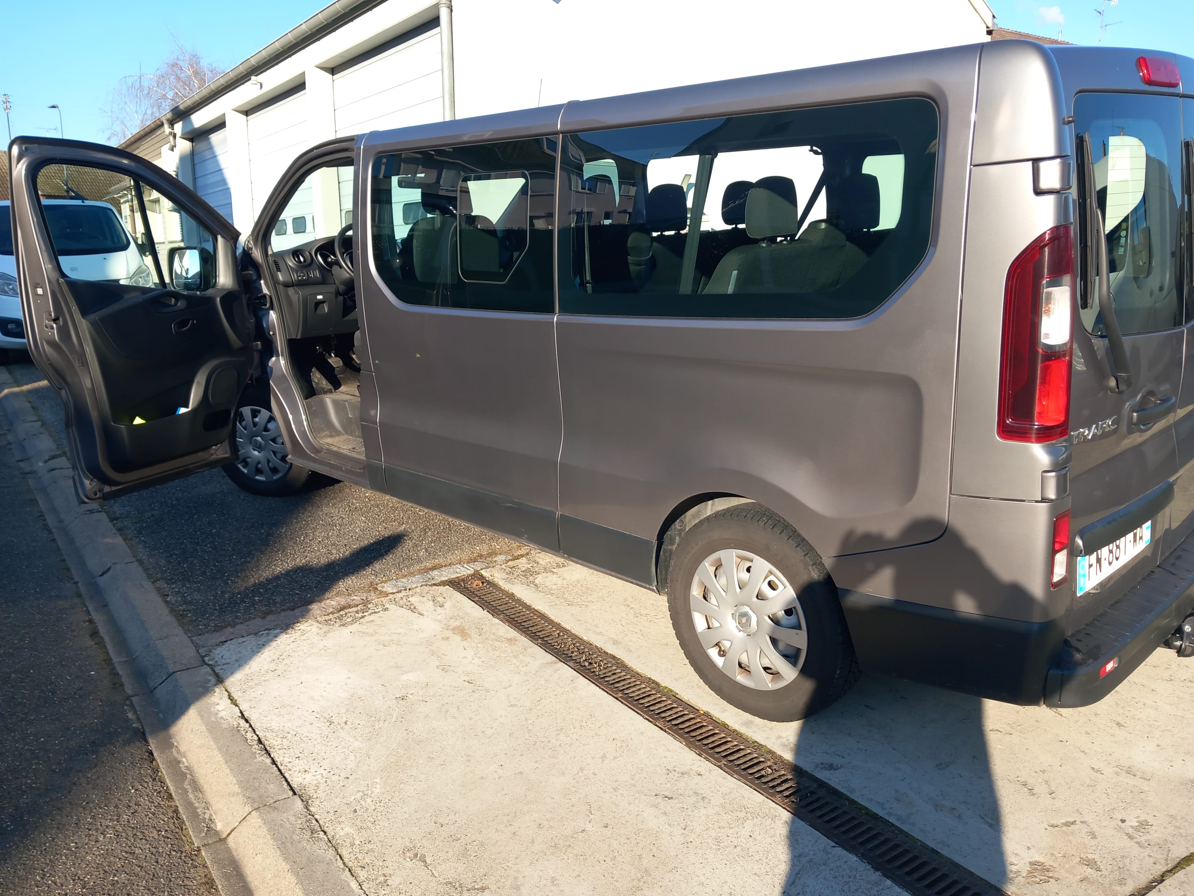 Renault Trafic Passenger avec Siège bébé