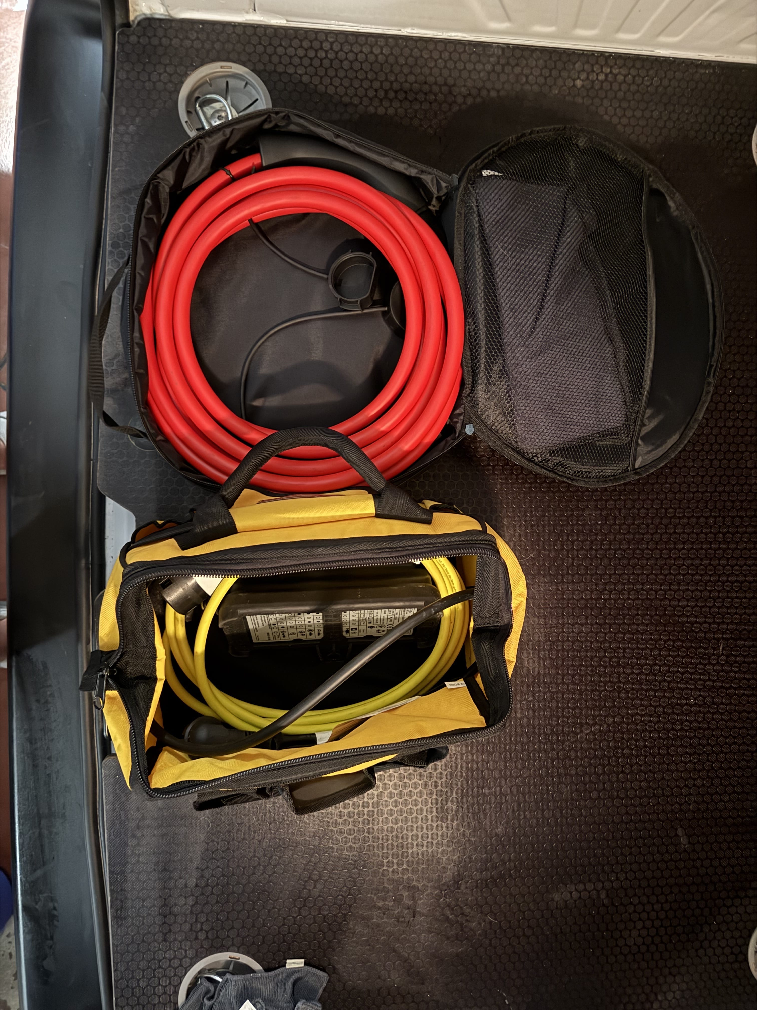 Peugeot Partner Fourgon ELECTRIQUE with Audio / iPod input