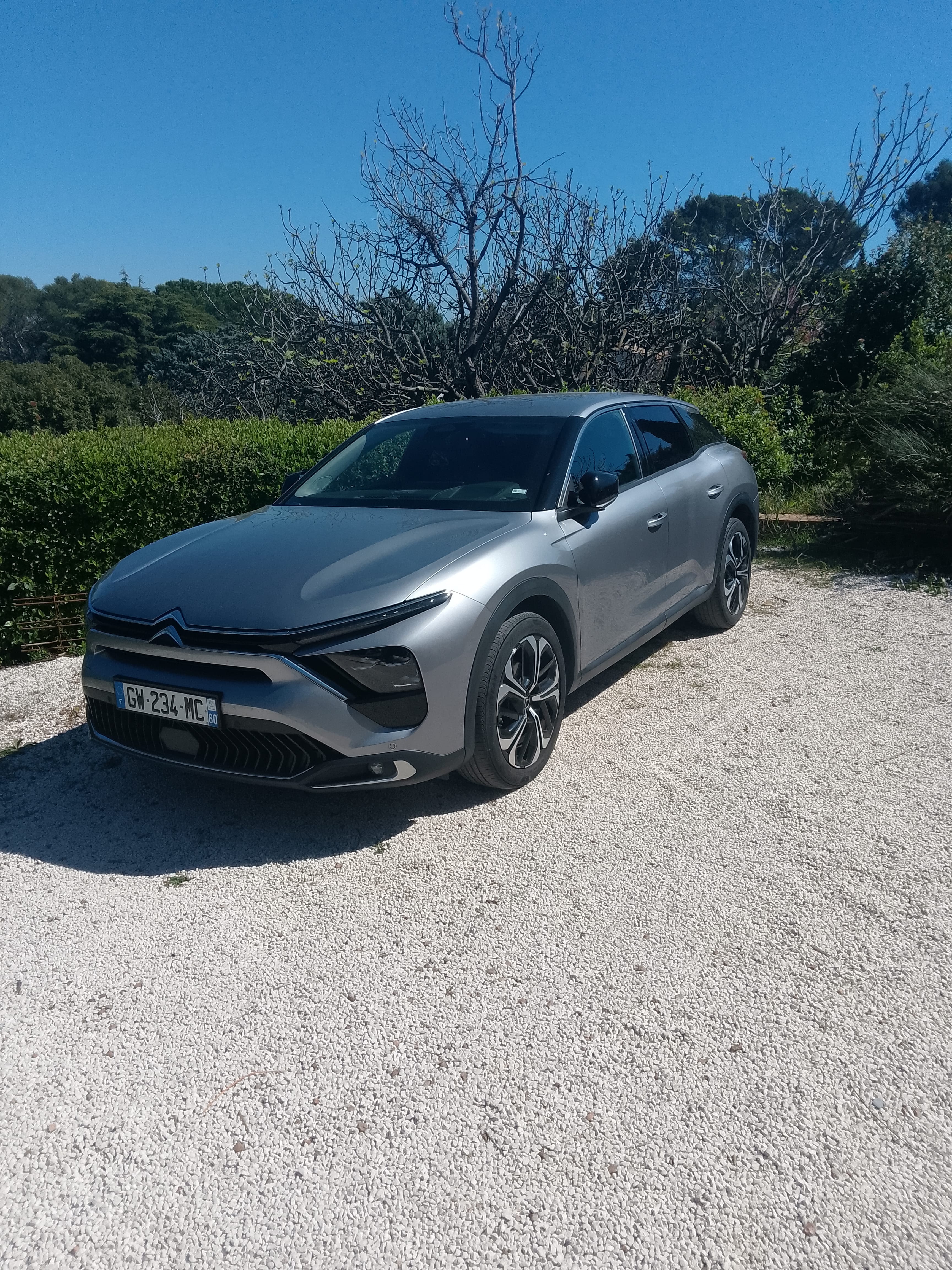 Citroen C5 X PureTech 130 EAT8, 2024, Essence 95, automatique