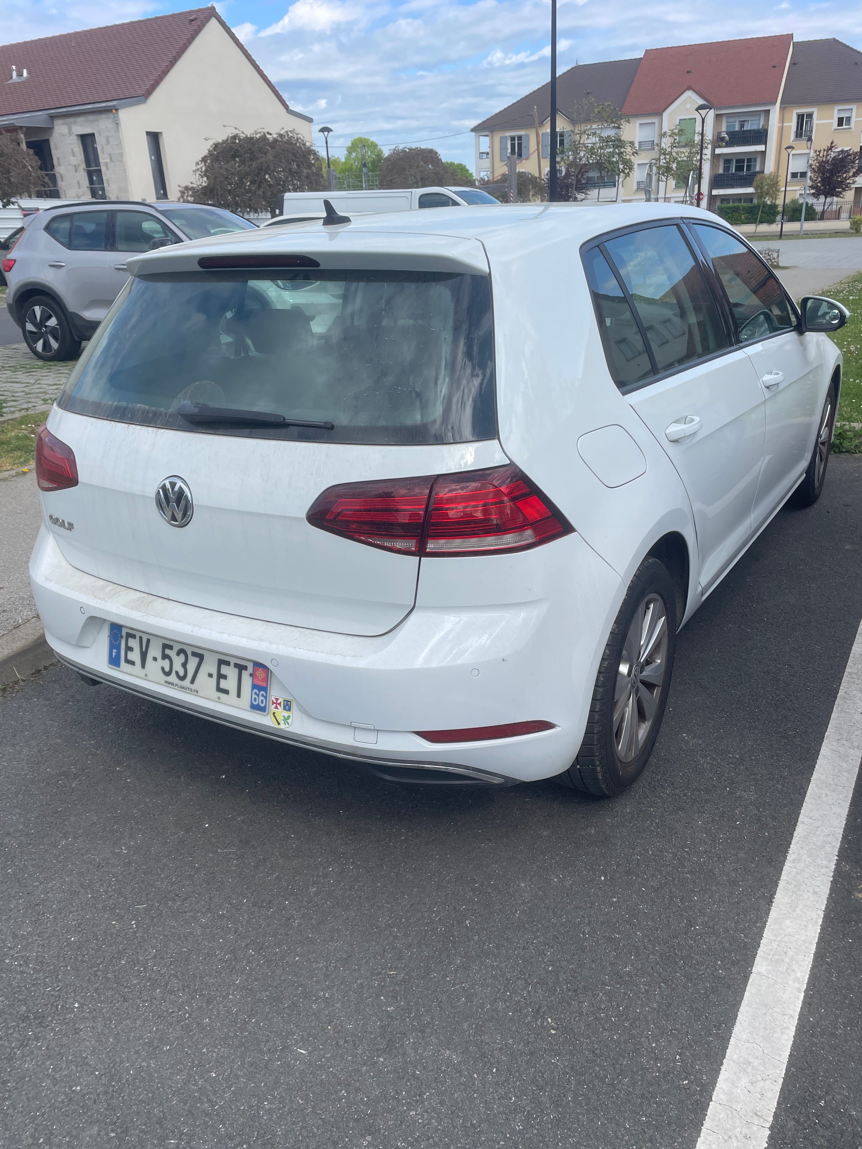 Volkswagen Golf avec Apple CarPlay