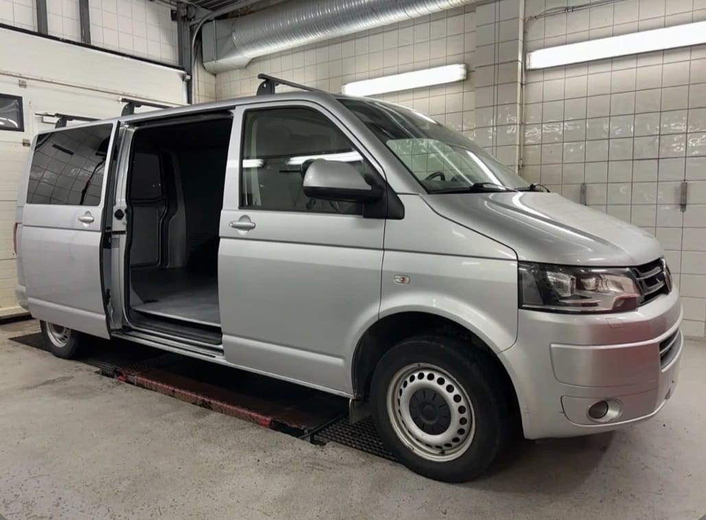Volkswagen Transporter with Air conditioning