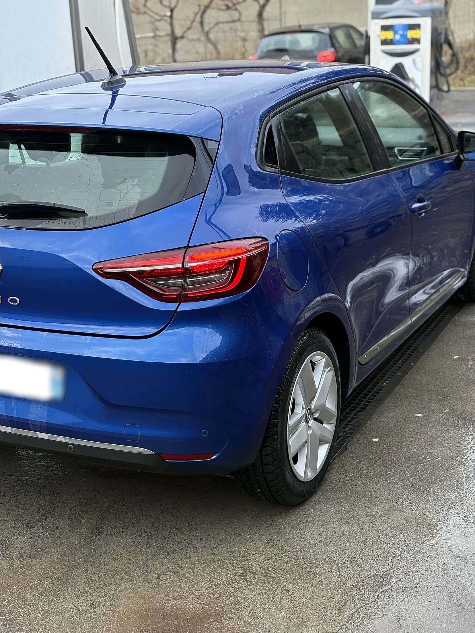 Renault Clio 1.5 dci diesel avec Climatisation