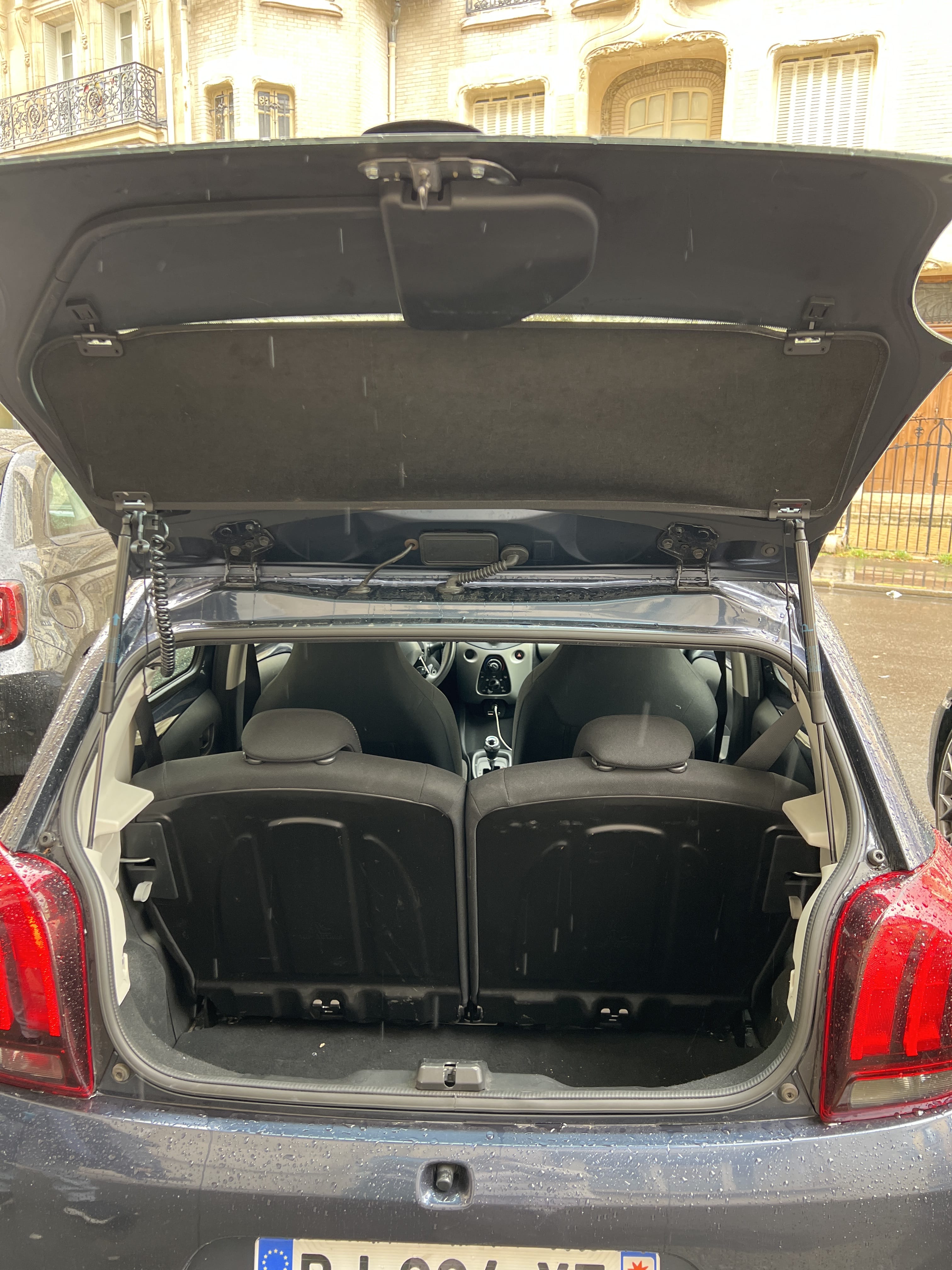 Peugeot 108 Cabriolet avec Siège bébé