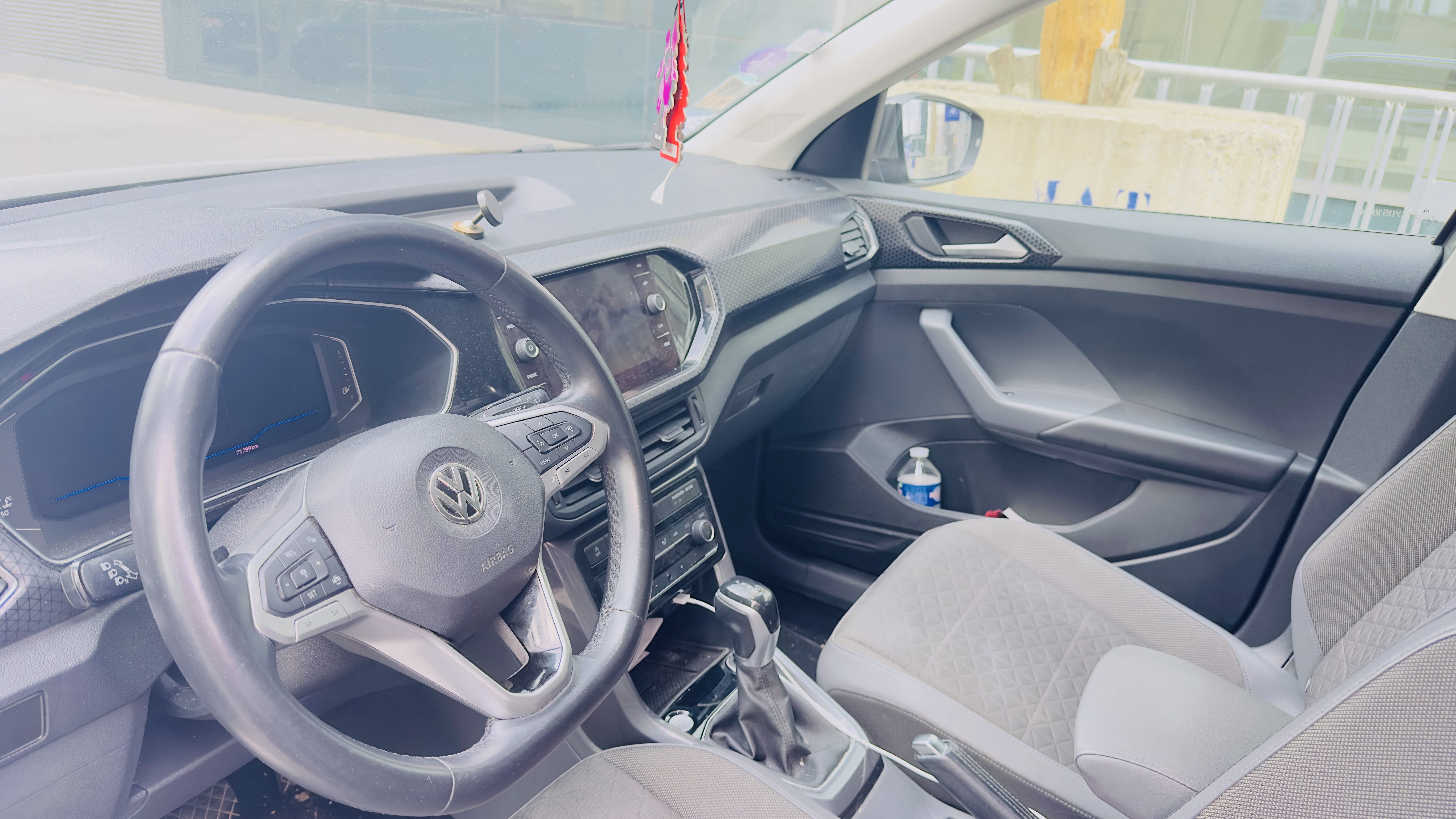 Volkswagen T-Cross avec GPS