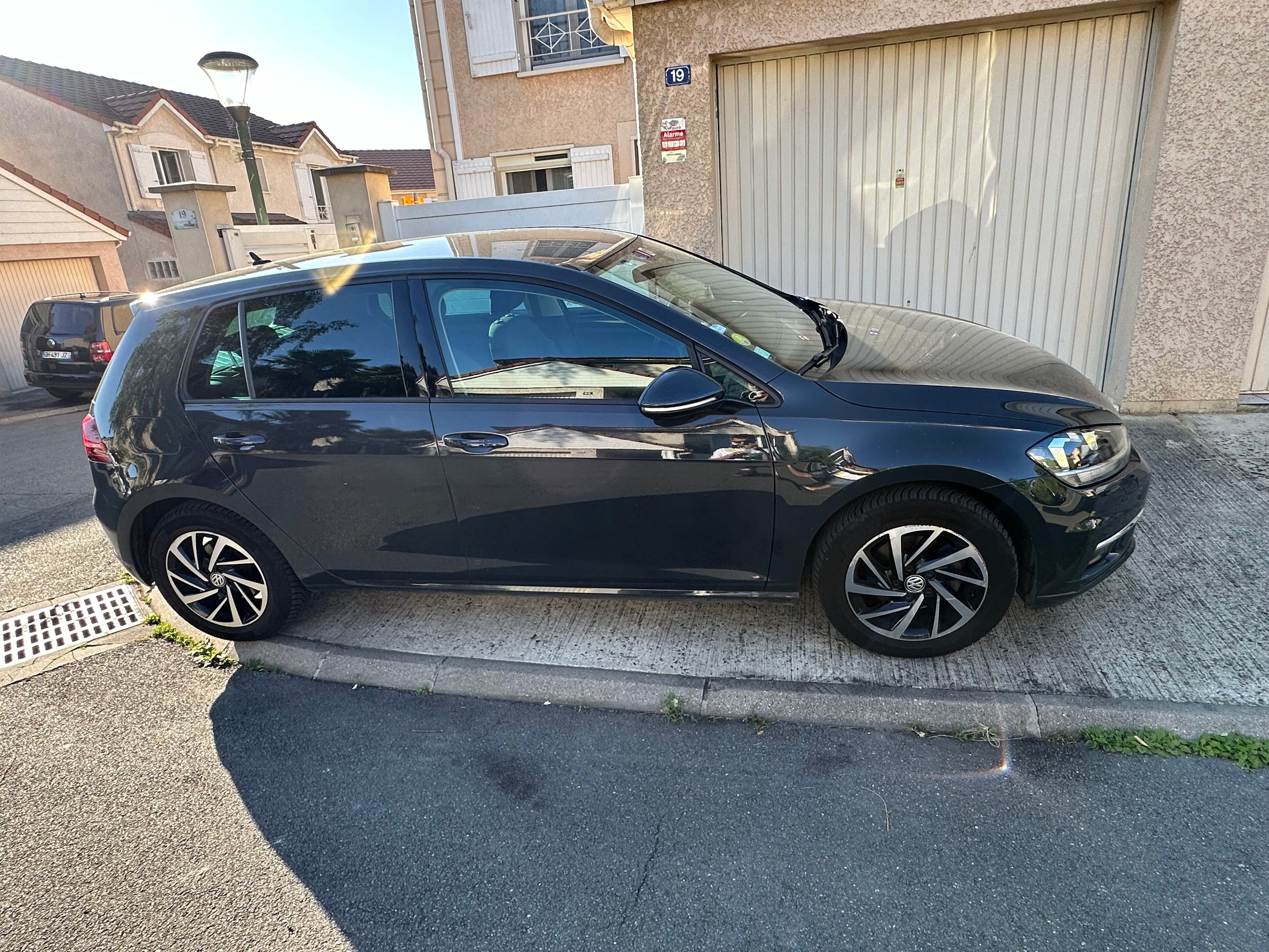 Volkswagen Golf avec Siège bébé