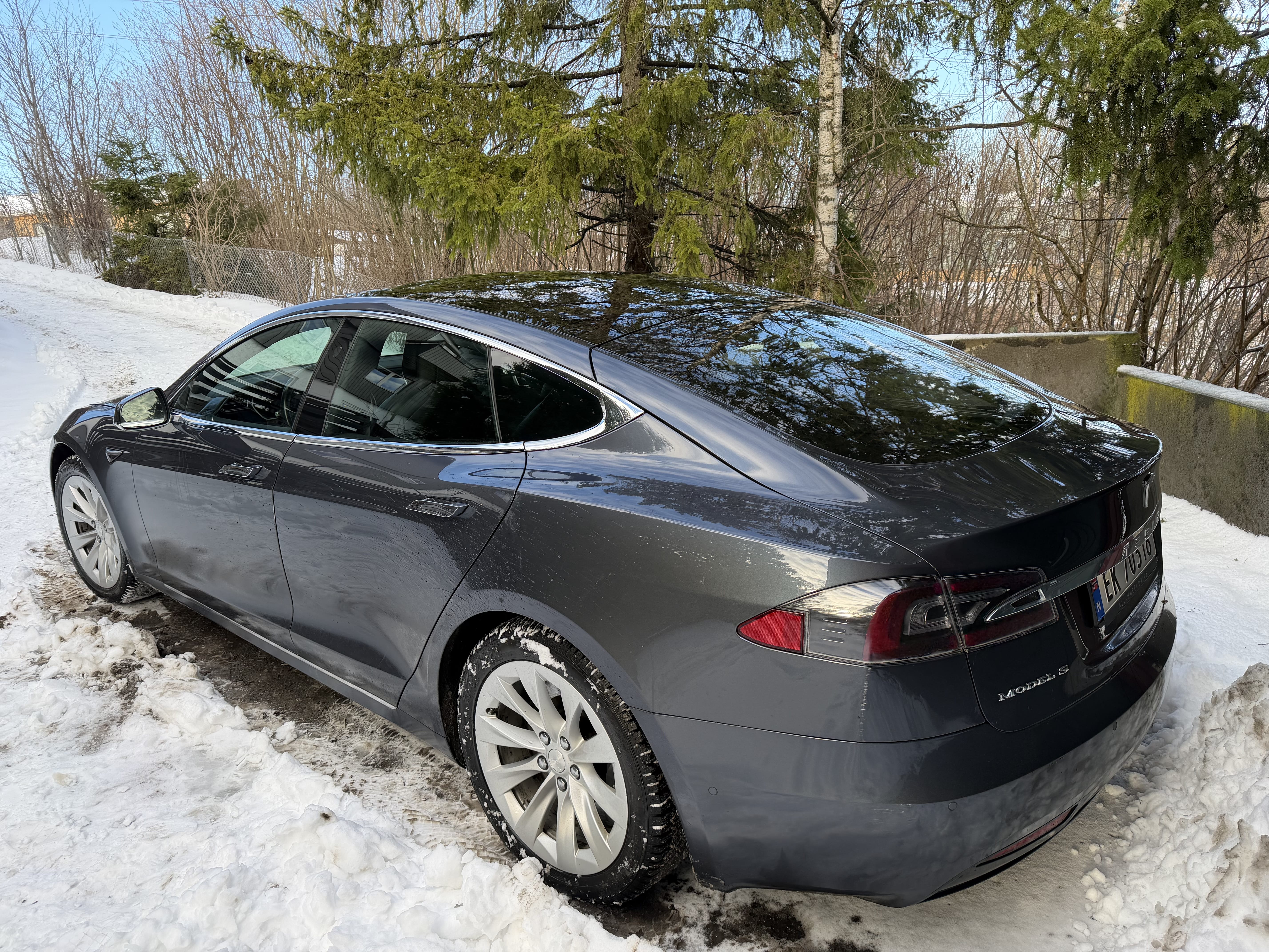 Tesla Model S 75D med Aircondition