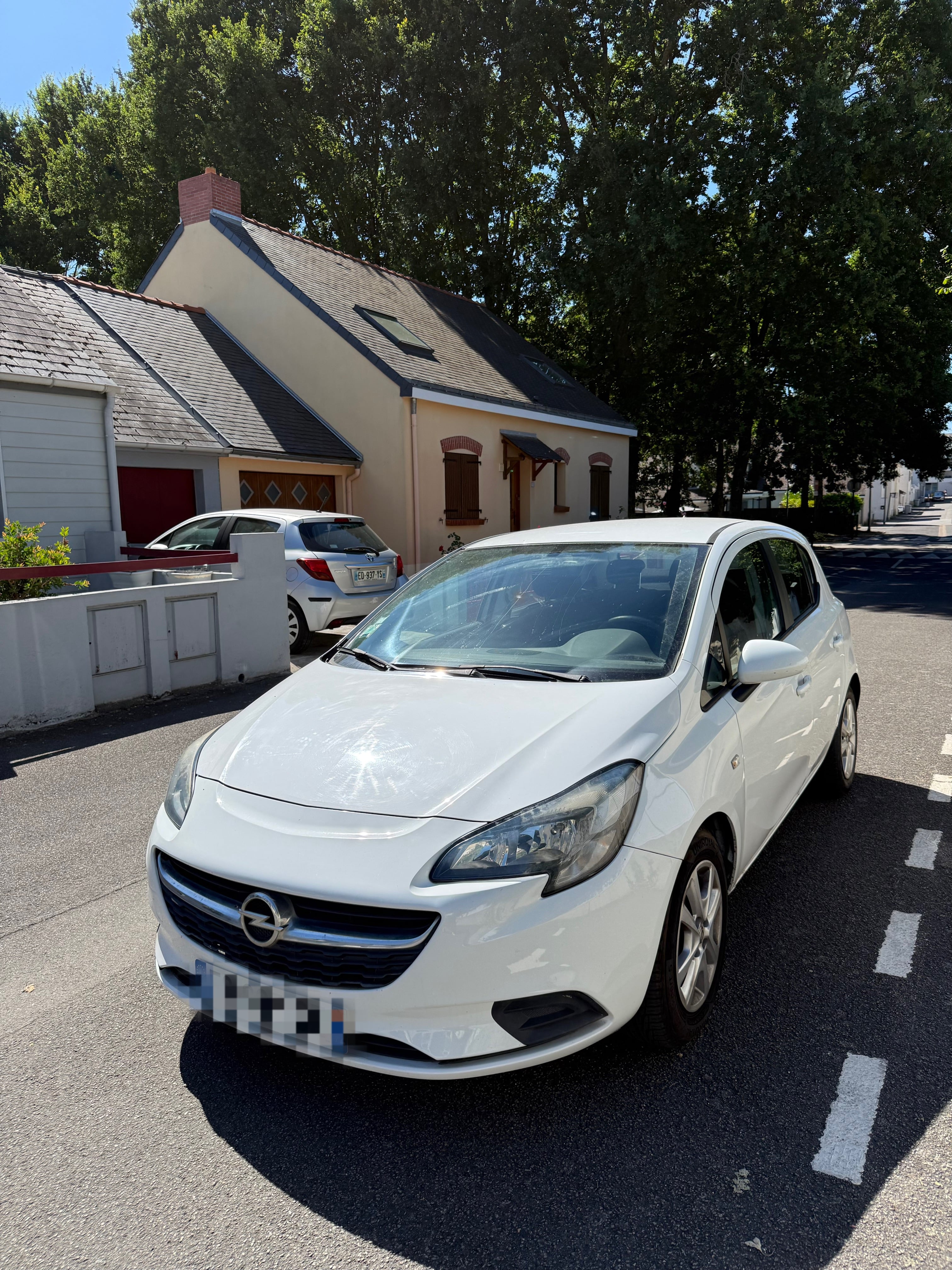 Opel Corsa con Puertos de carga USB