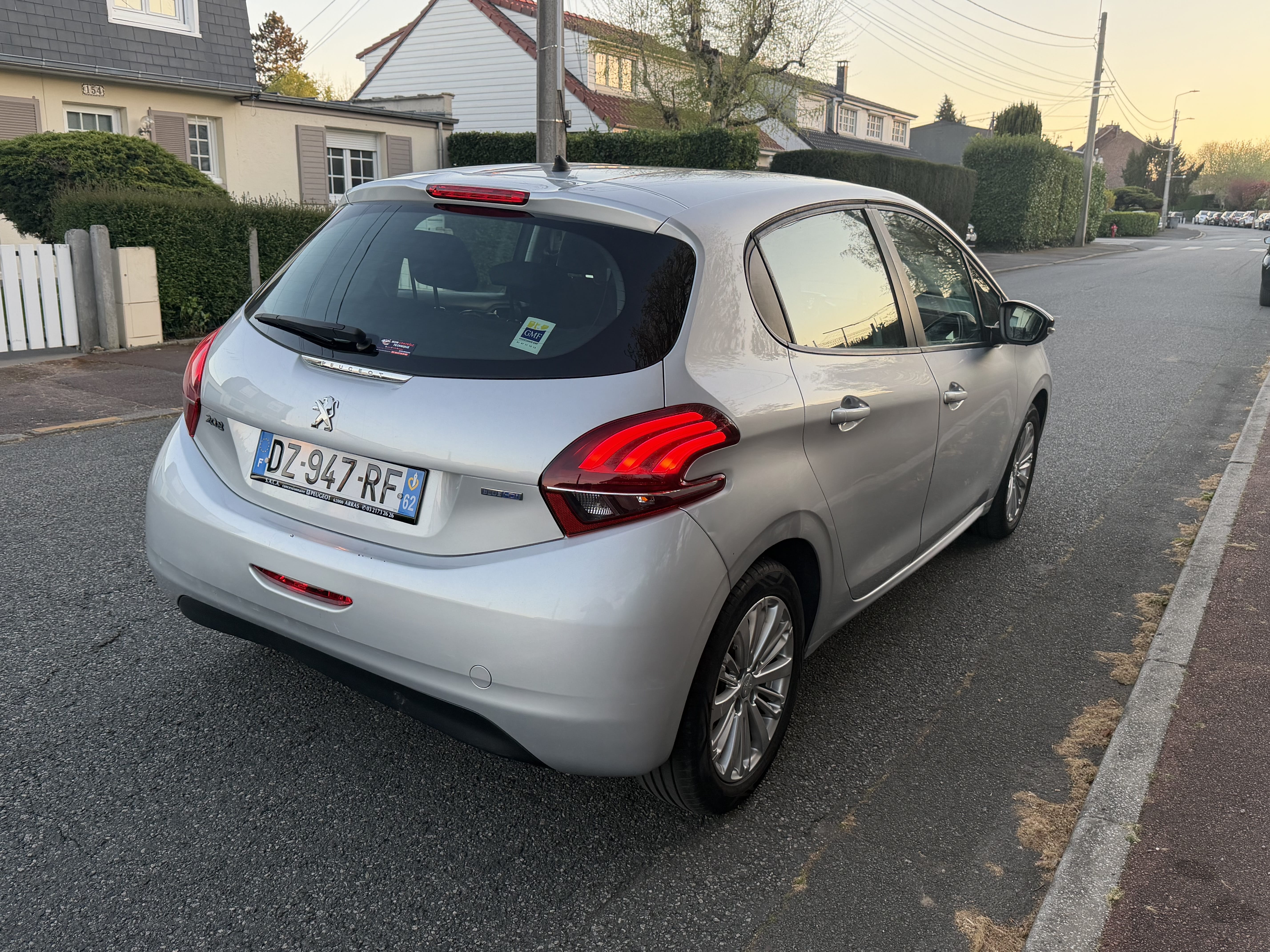 Peugeot 208 avec Climatisation