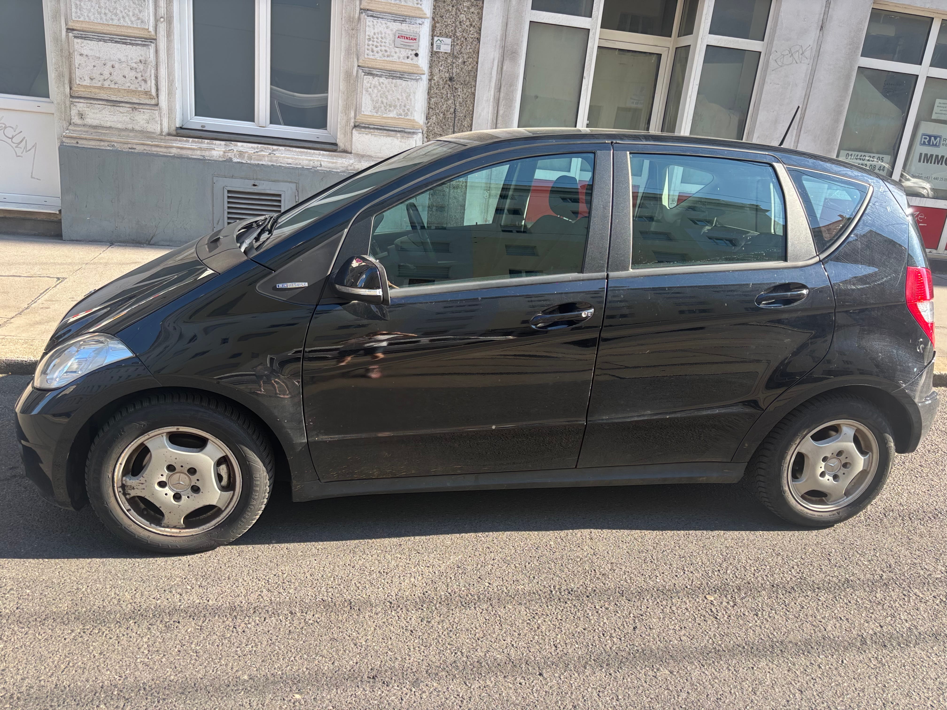 Mercedes-Benz A-Klasse with Bluetooth audio