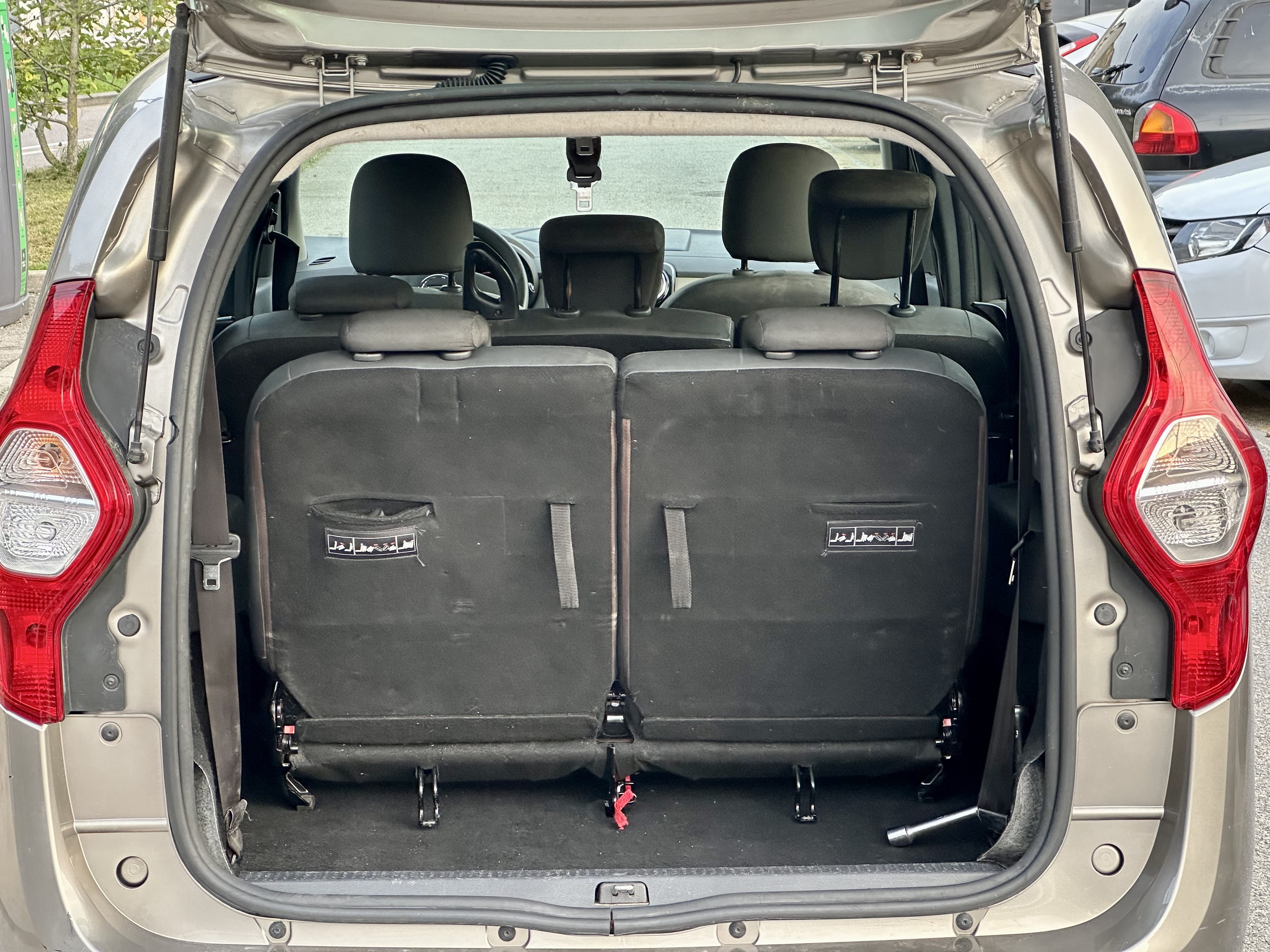 Dacia Lodgy avec Entrée audio / iPod