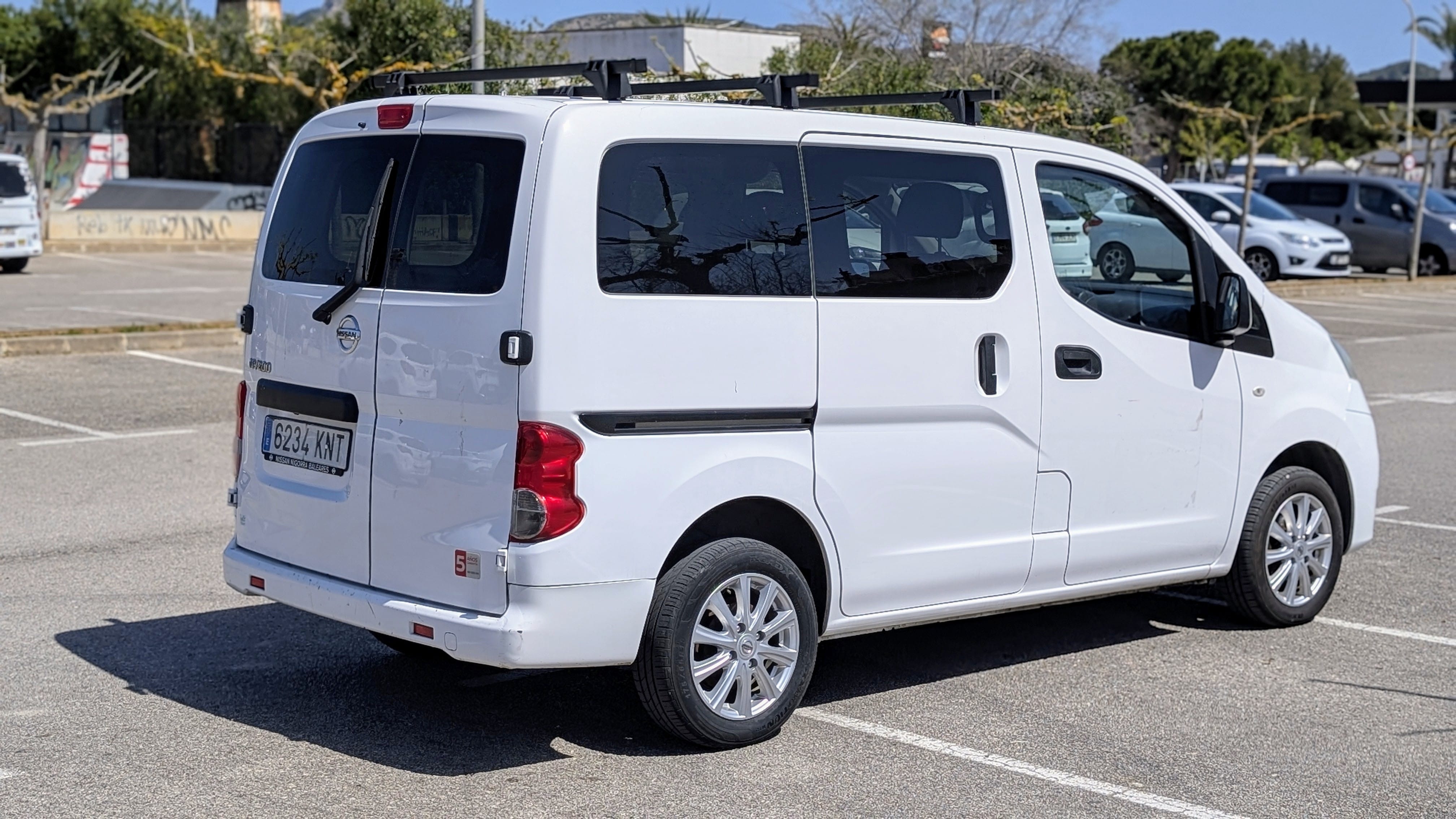 Nissan NV200 Combi avec Siège bébé