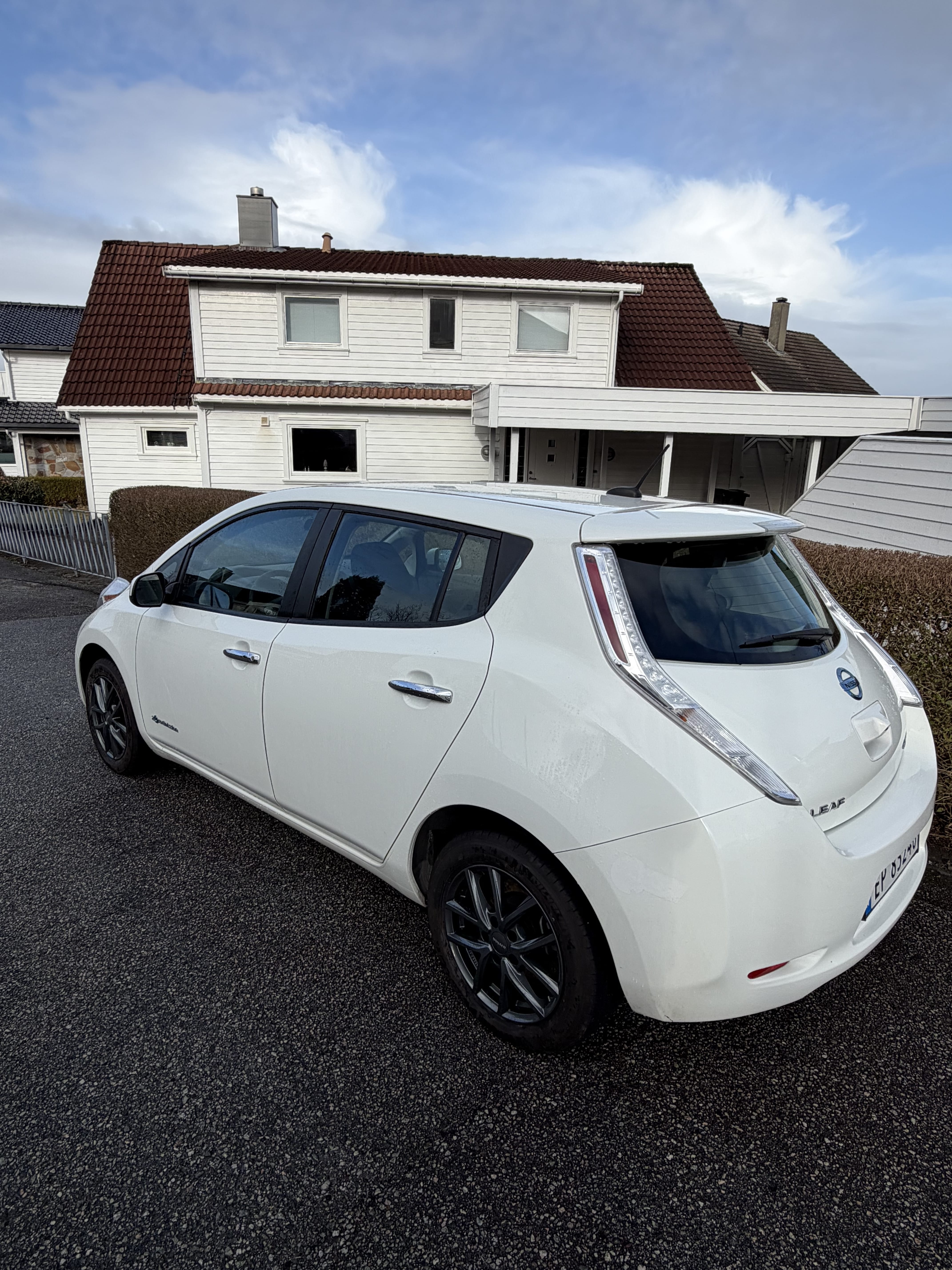 Nissan Leaf with Backup camera
