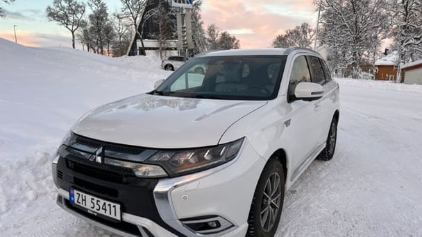 Mitsubishi Outlander Hybrid, 2019, Blyfri 95 / Elektrisk (hybrid), automatisk