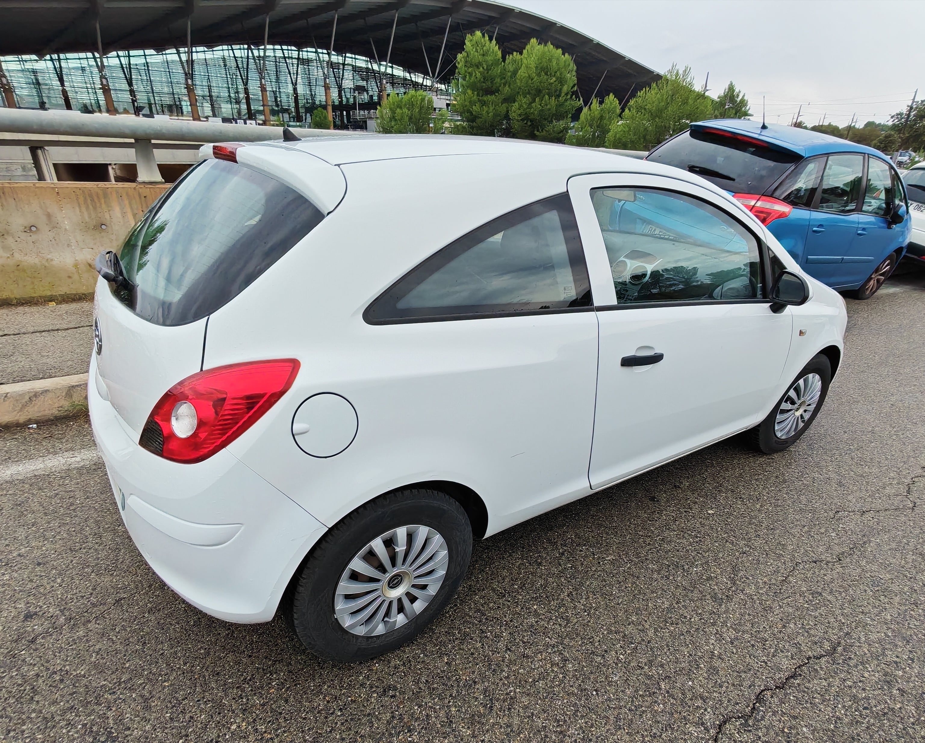 Opel Corsa avec Siège bébé