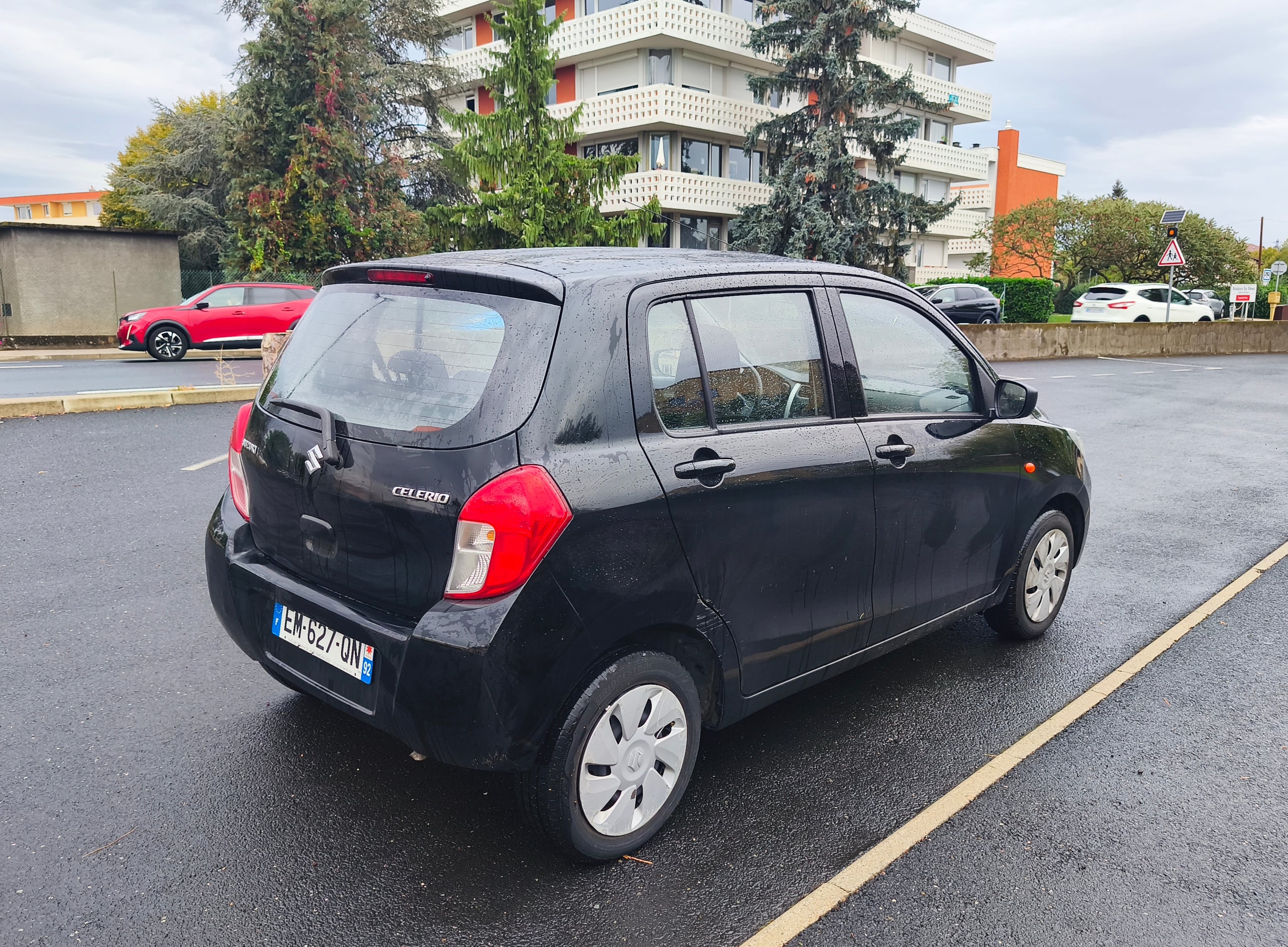 Suzuki Celerio avec Autoradio
