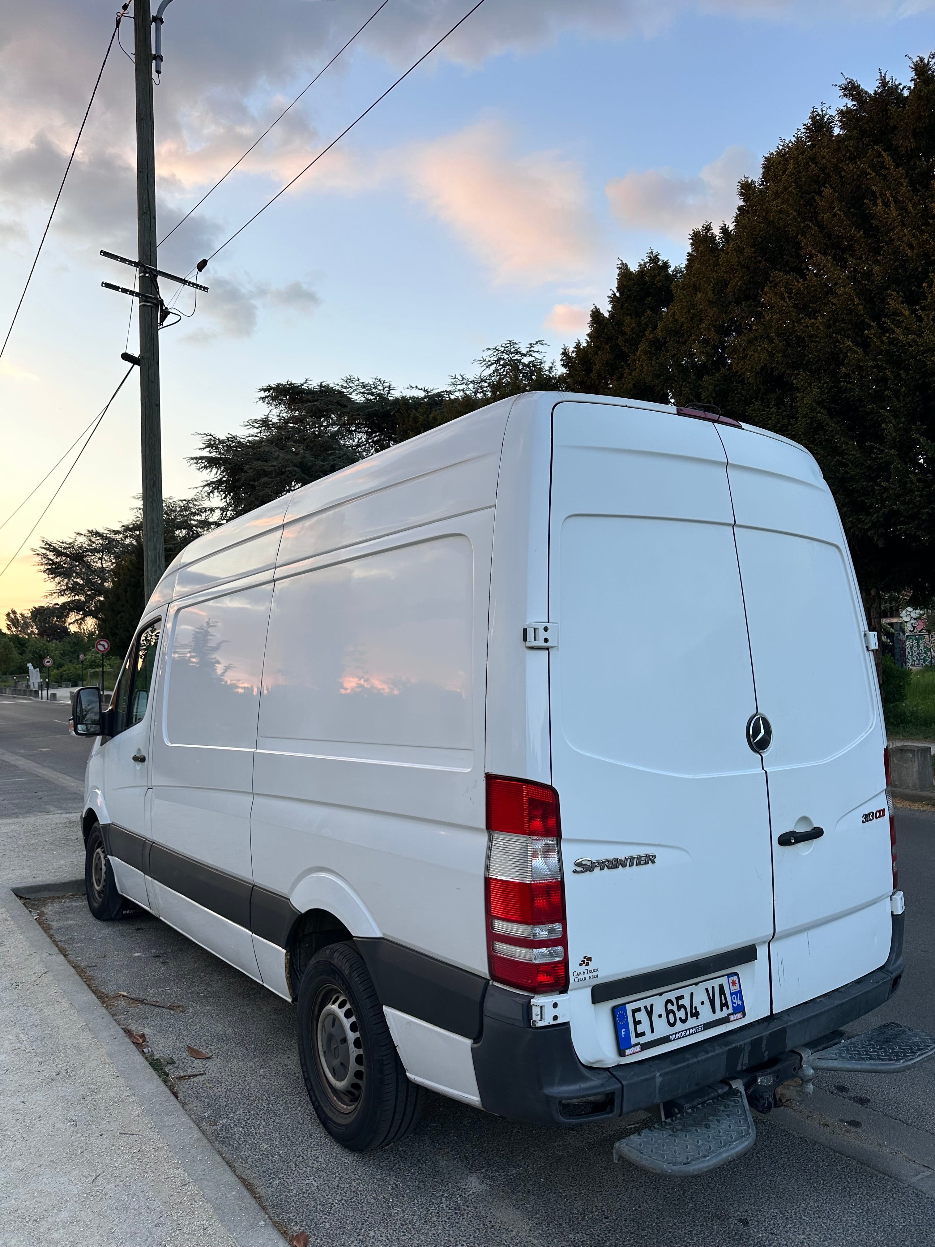 Mercedes-Benz Sprinter avec Climatisation