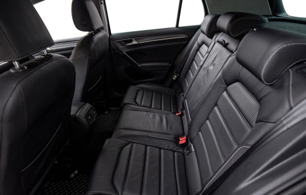 Volkswagen e-Golf med Babysete