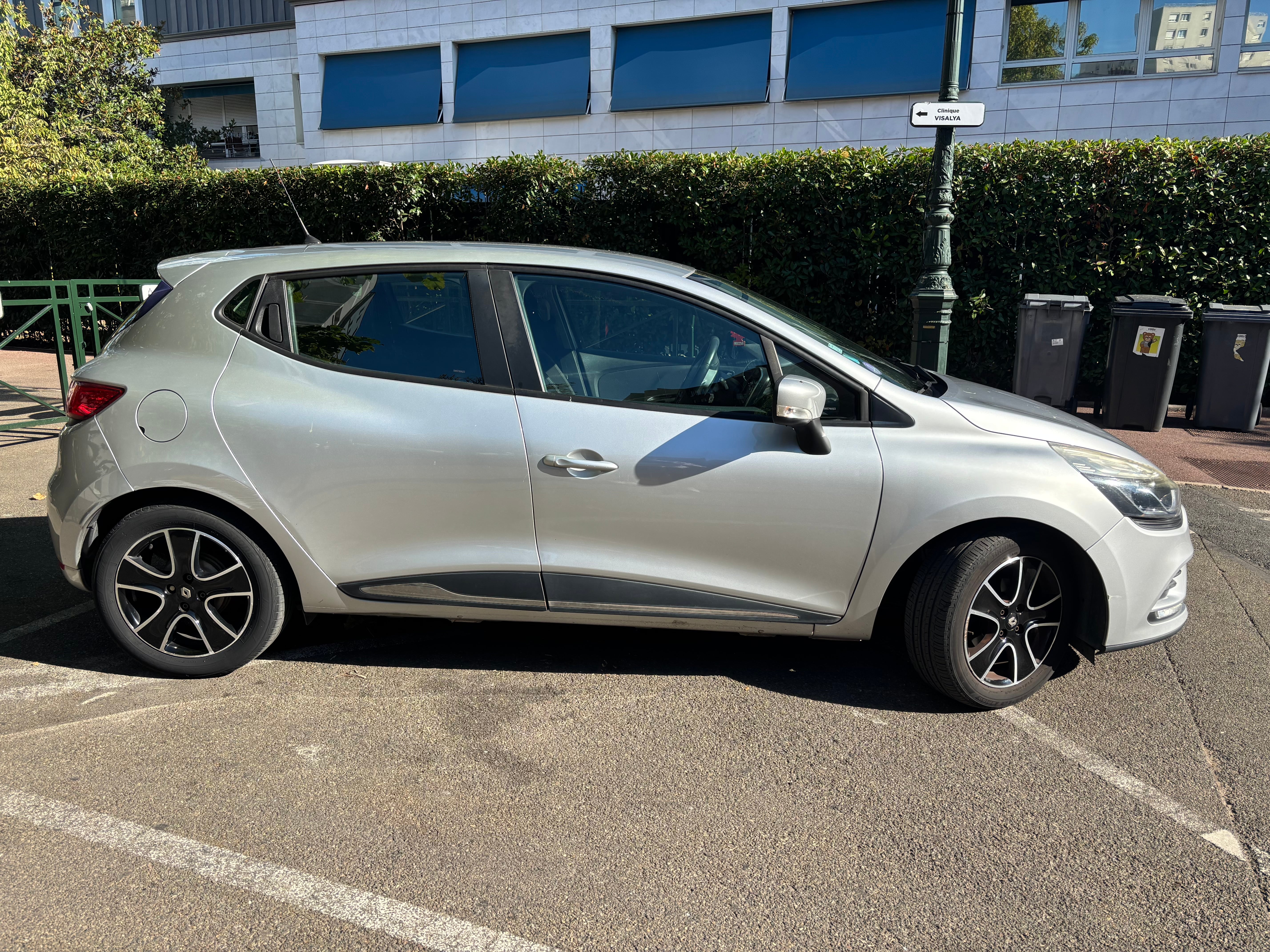 Renault Clio IV avec Autoradio