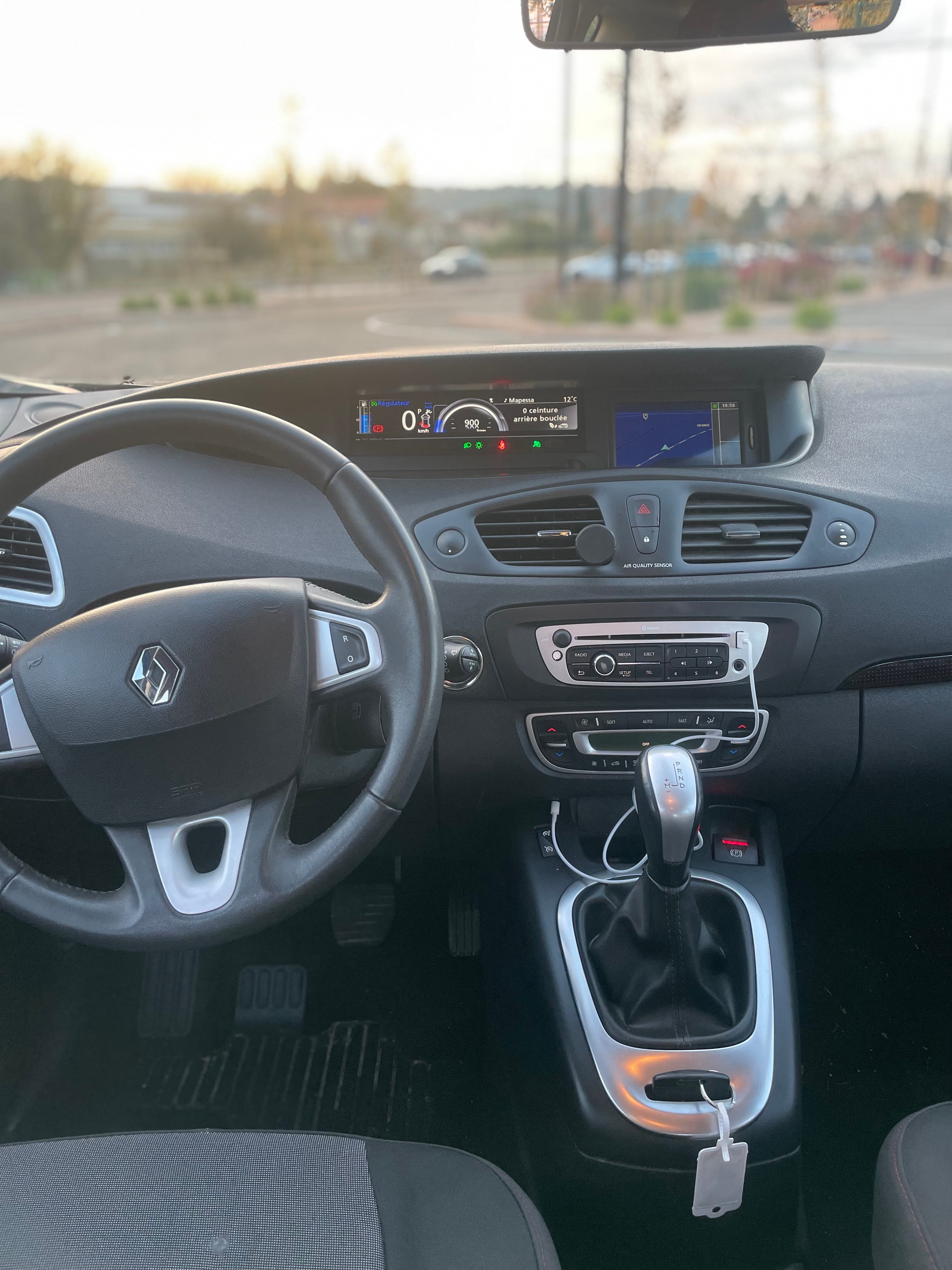 Renault Scenic 1.5 dci avec Régulateur de vitesse