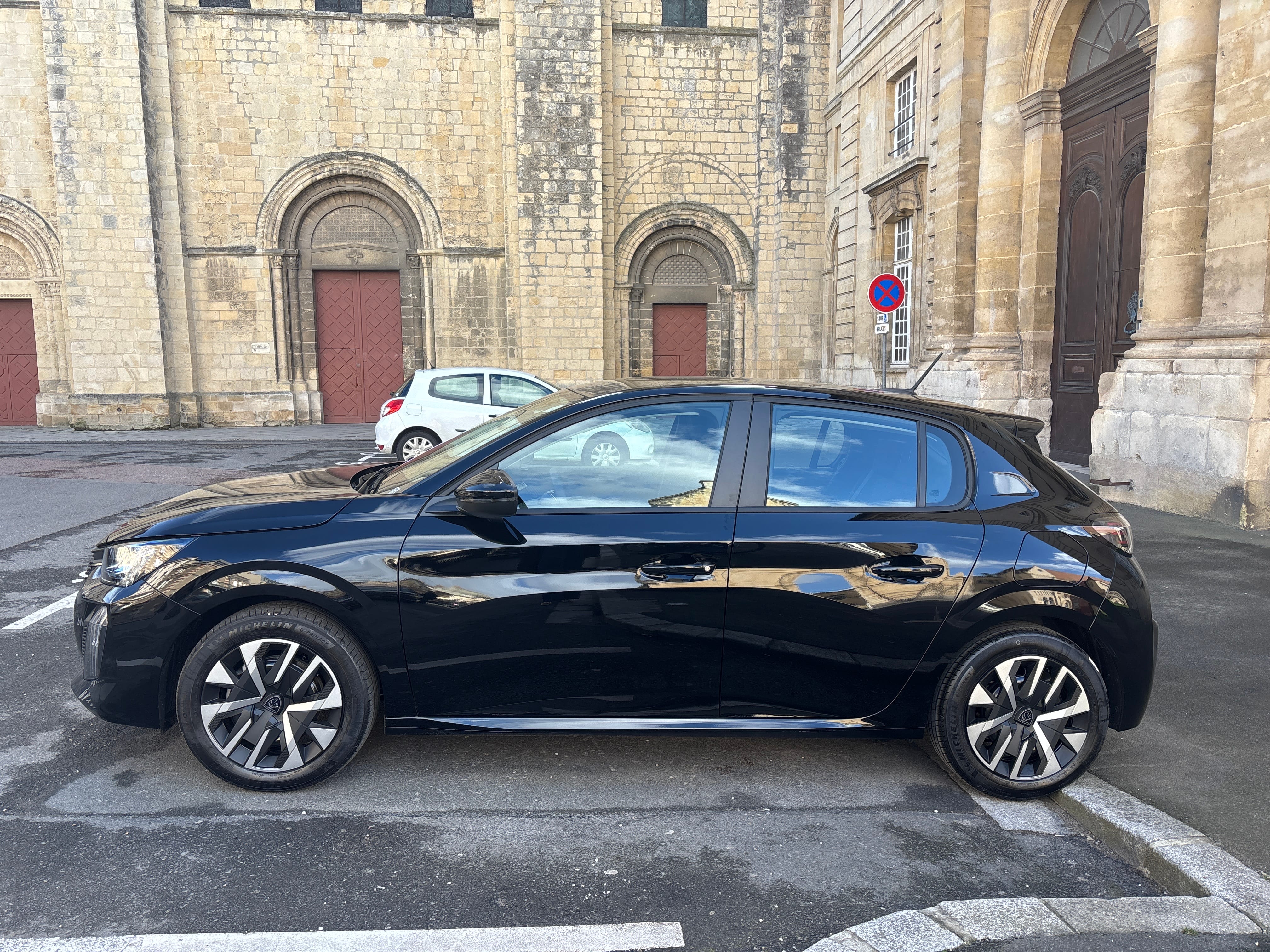Peugeot 208 avec Climatisation