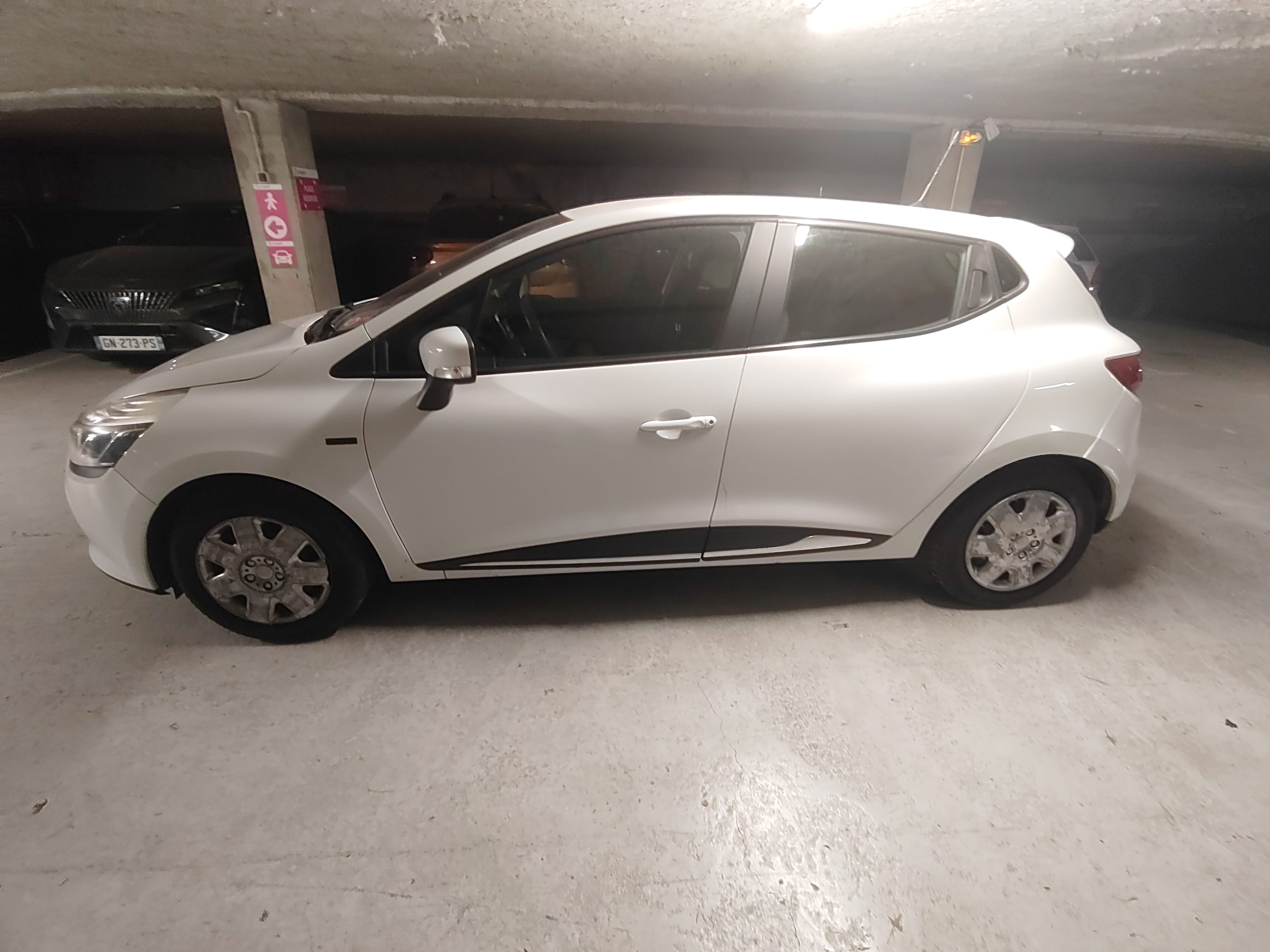 Renault Clio avec Climatisation