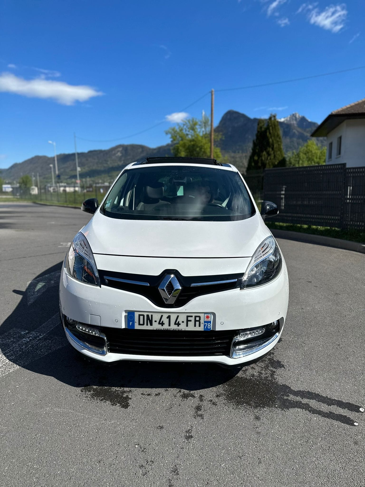 Renault Scenic 1.6 dci 130ch édition bose + toit ouvrant avec Audio Bluetooth