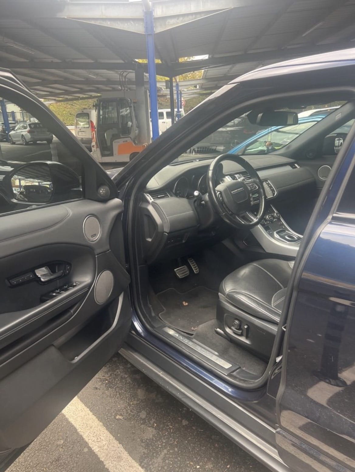 Land-Rover Range Rover Evoque 2.0 HSE TD4 TOUT OPTIONS avec Régulateur de vitesse