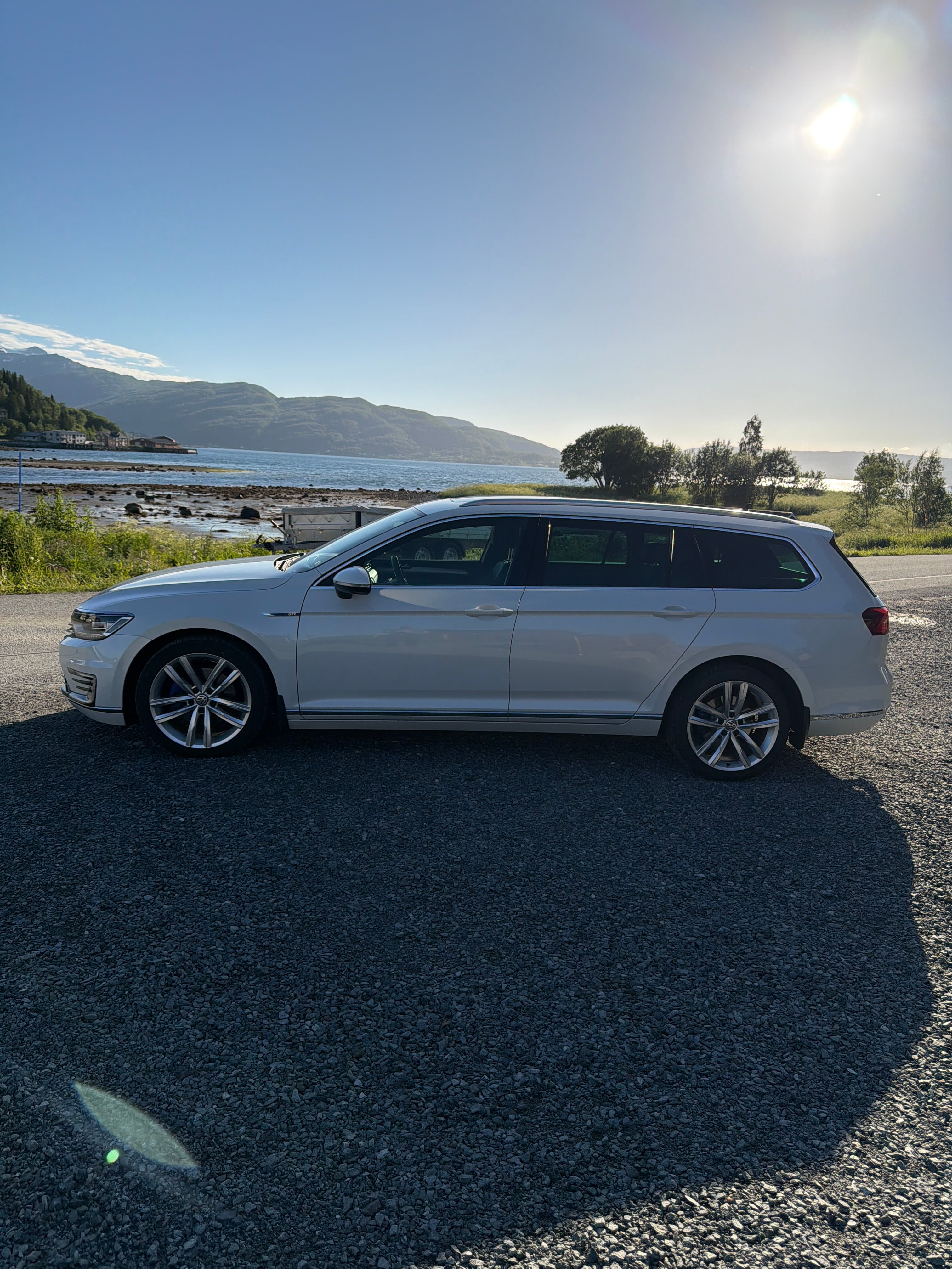 Volkswagen Passat GTE med Aircondition