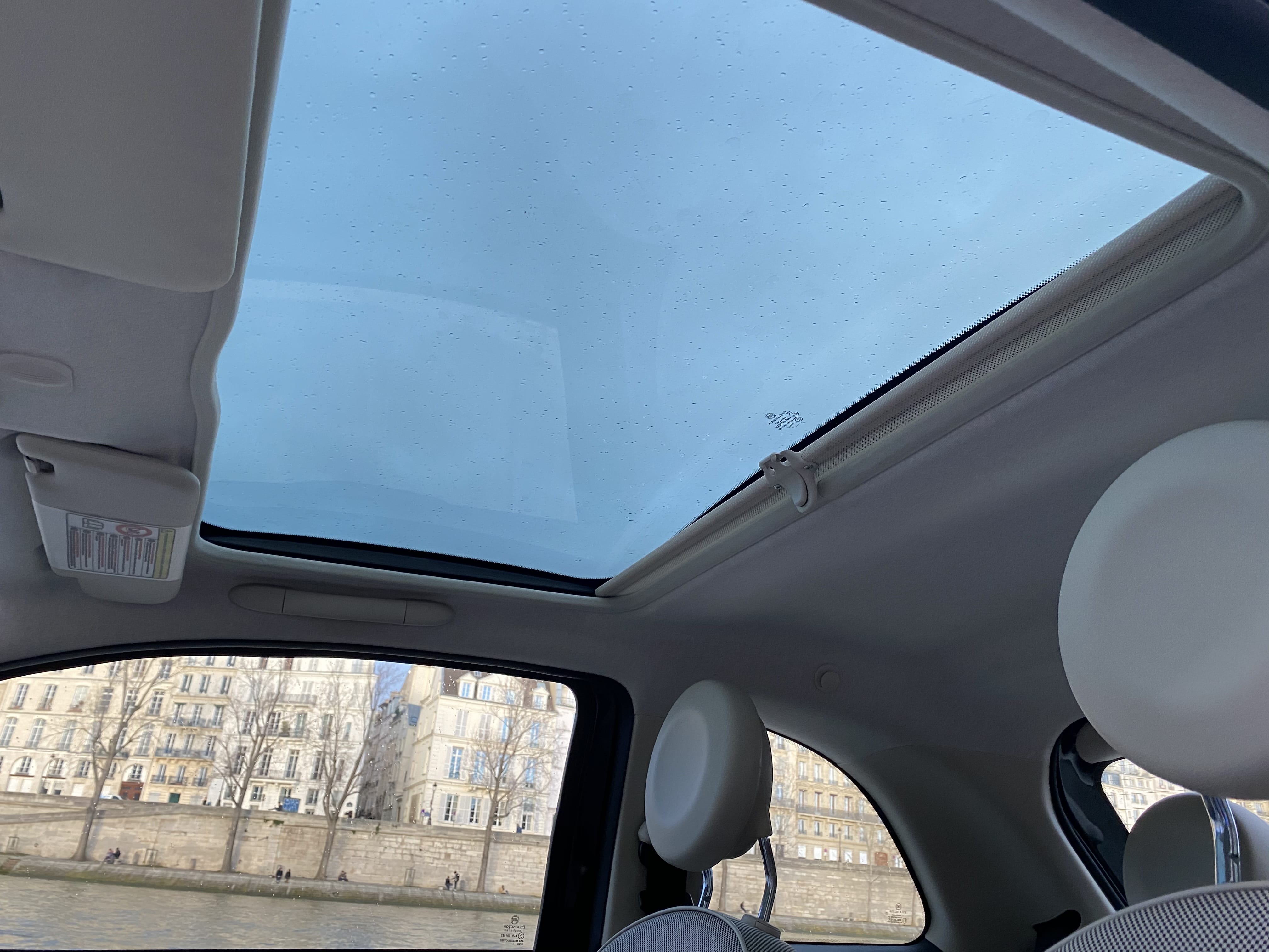 Fiat 500 Pont de sevré / Billancourt Métro 9 / Bluetooth