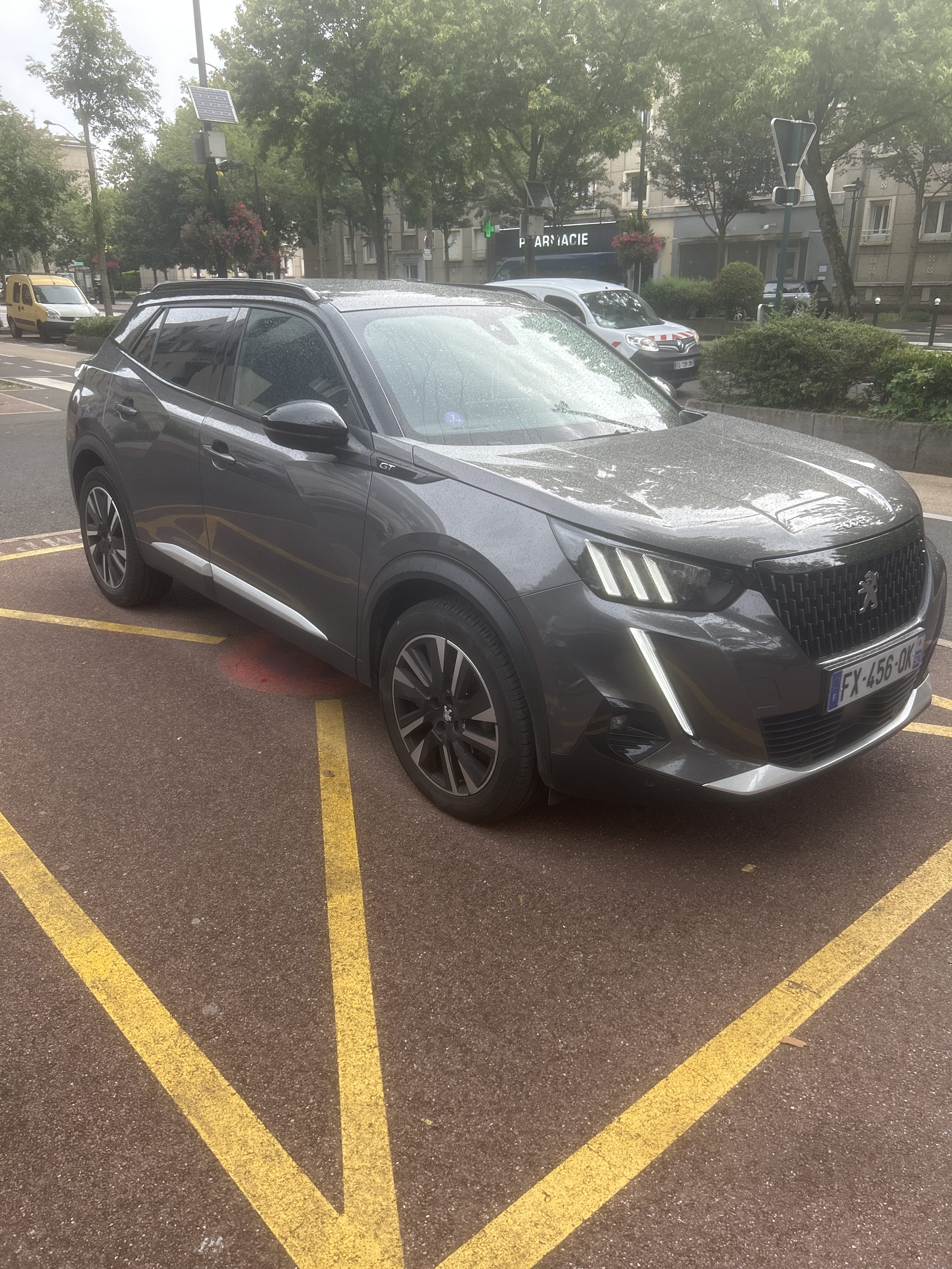 Peugeot 2008, 2021, Essence 95, automatique
