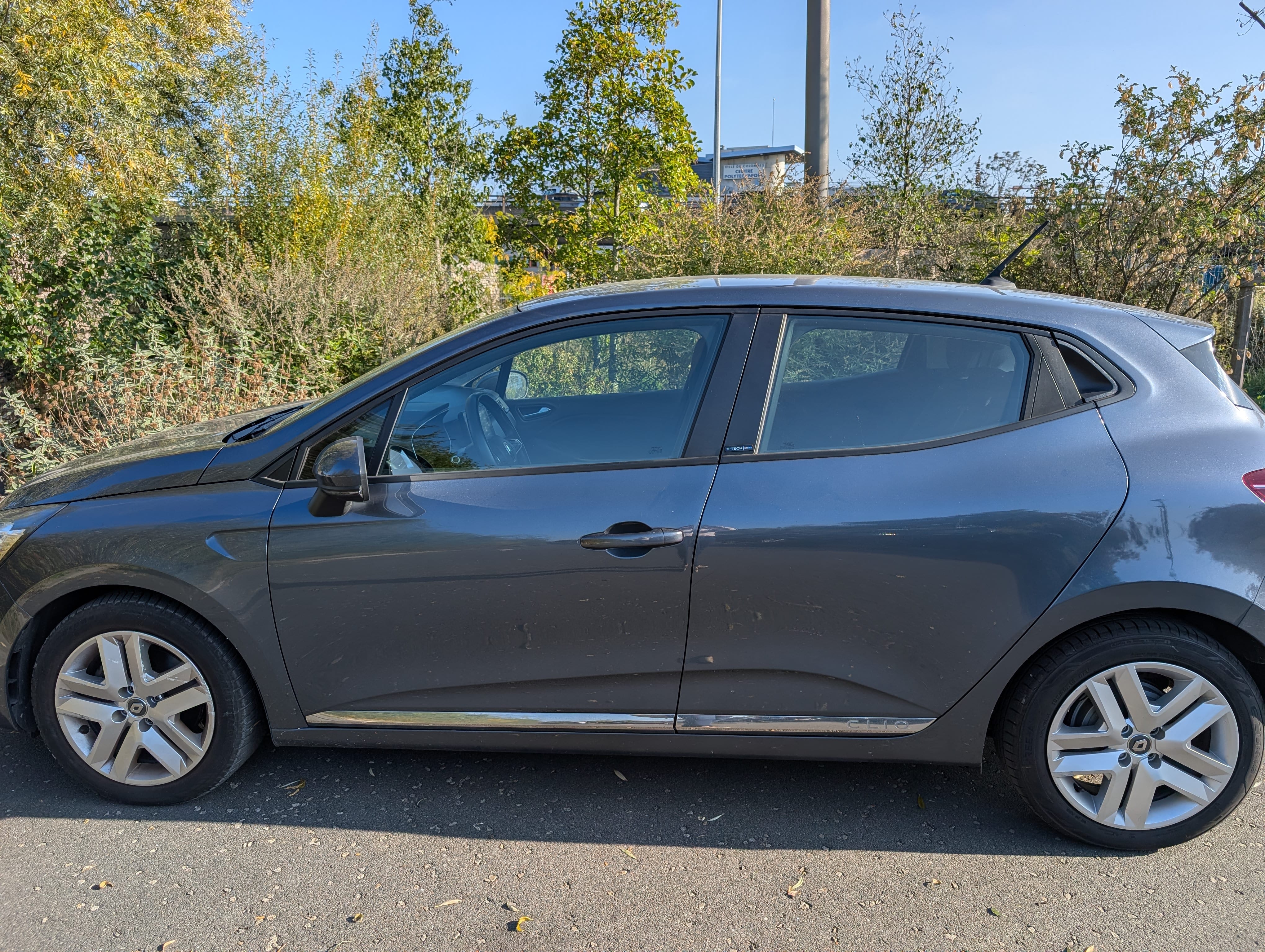 Renault Clio E-tech avec Climatisation