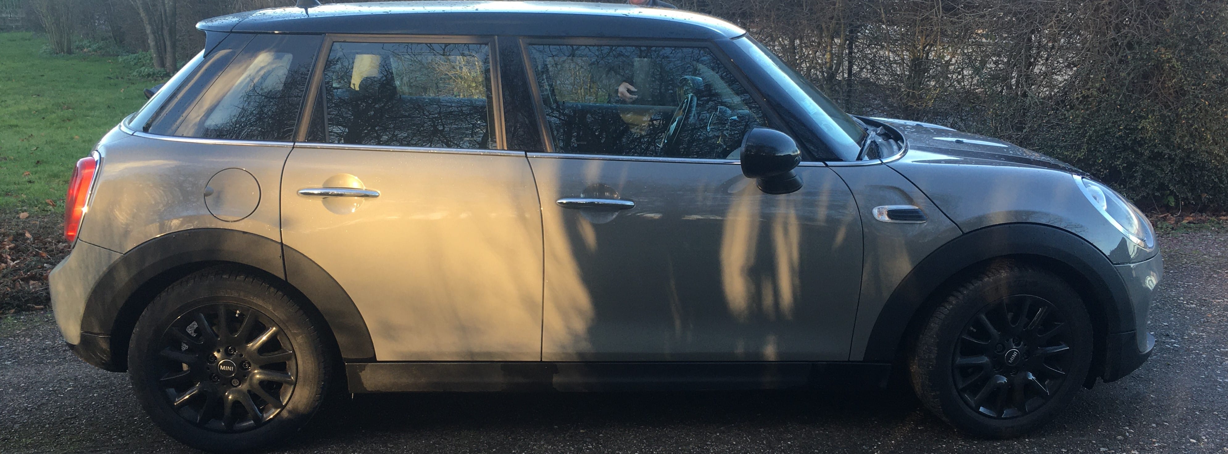 Mini Cooper 5 portes avec Climatisation