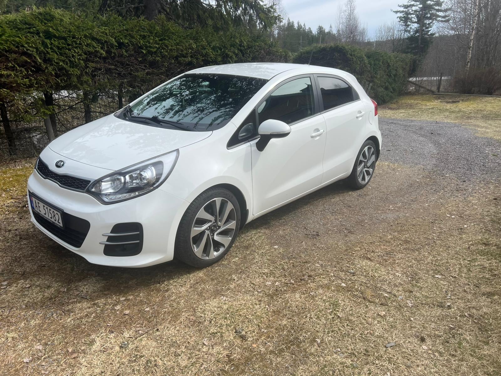 Kia Rio con Aire acondicionado
