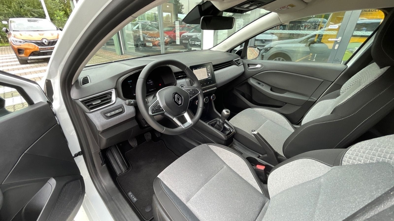 Renault Clio with Bluetooth audio