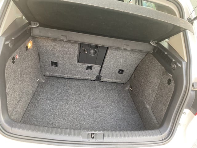 Volkswagen Tiguan 1.9 TDI con Entrada de Audio/iPod