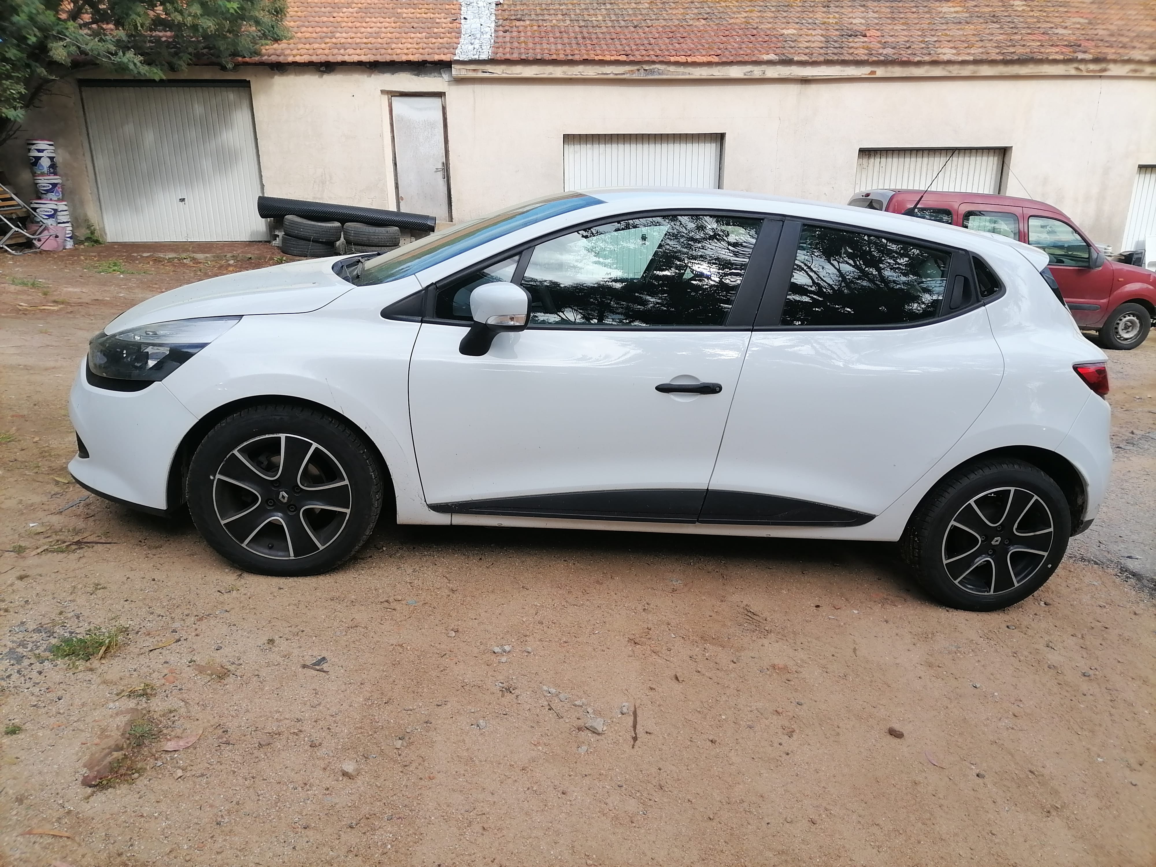 Renault Clio avec Climatisation