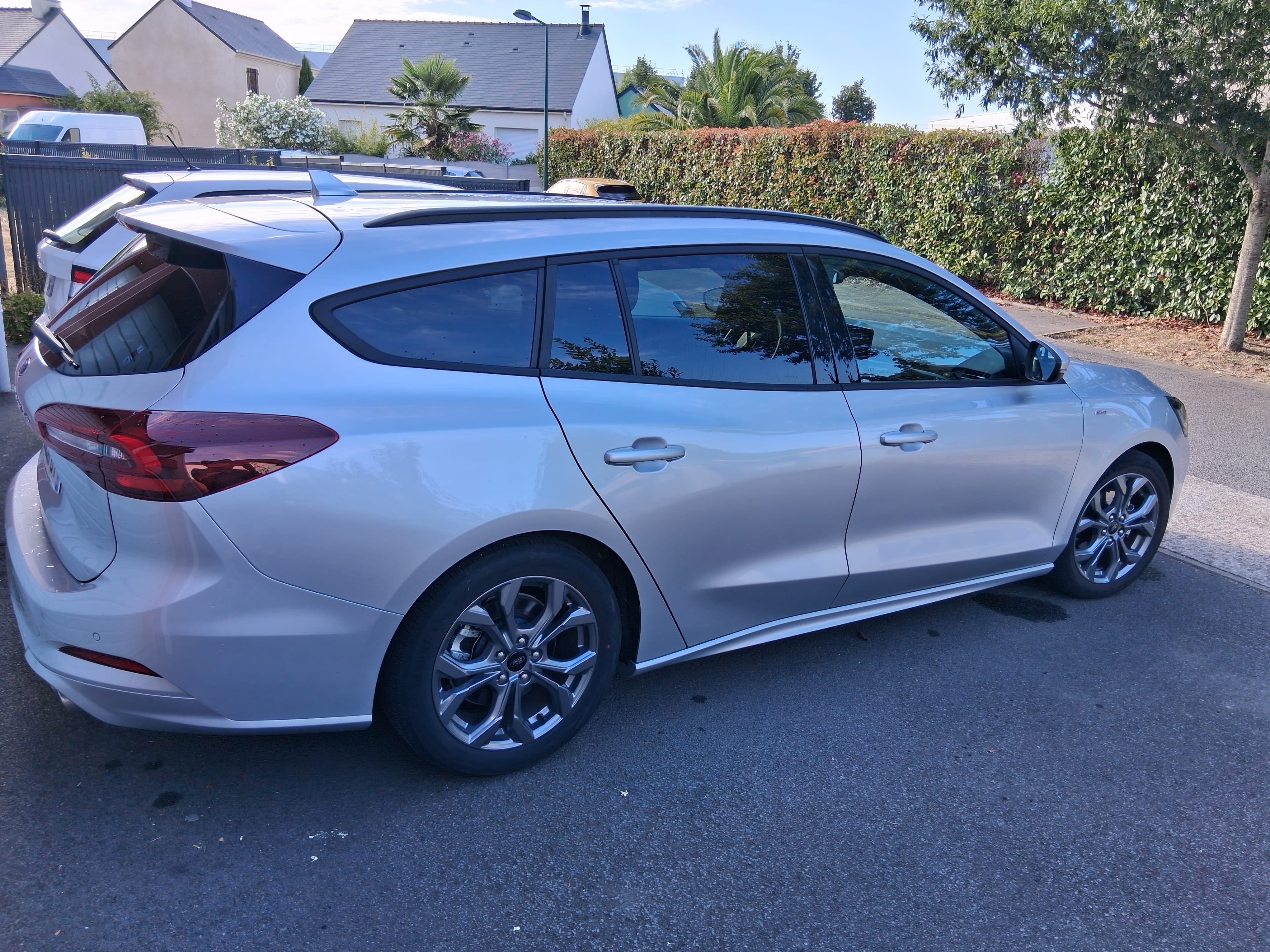 Ford Focus SW avec Climatisation