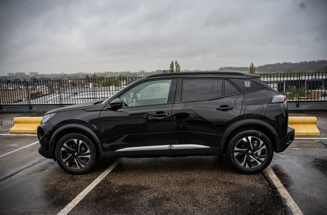 Peugeot 2008 with GPS