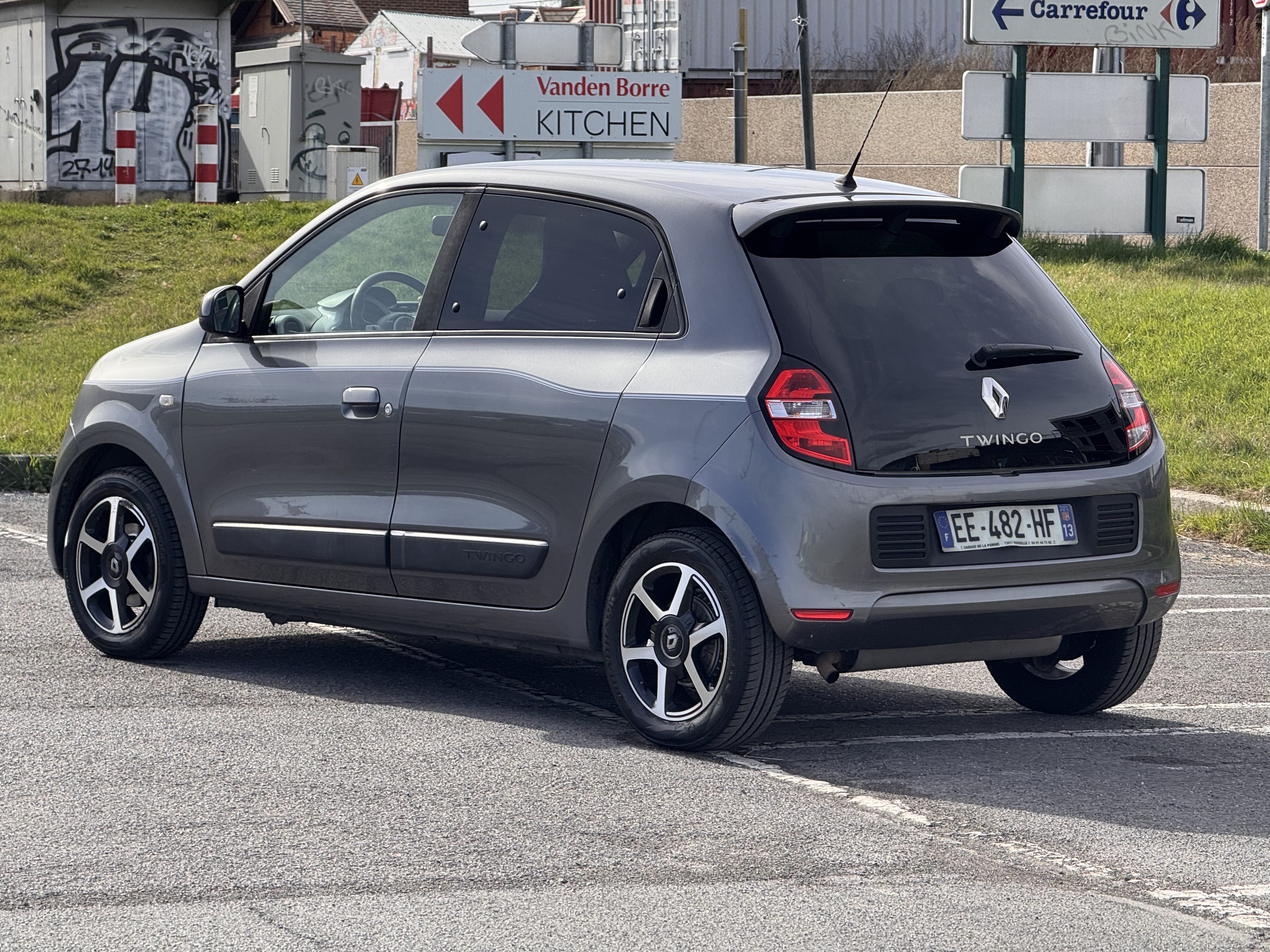 Renault Twingo III avec Régulateur de vitesse