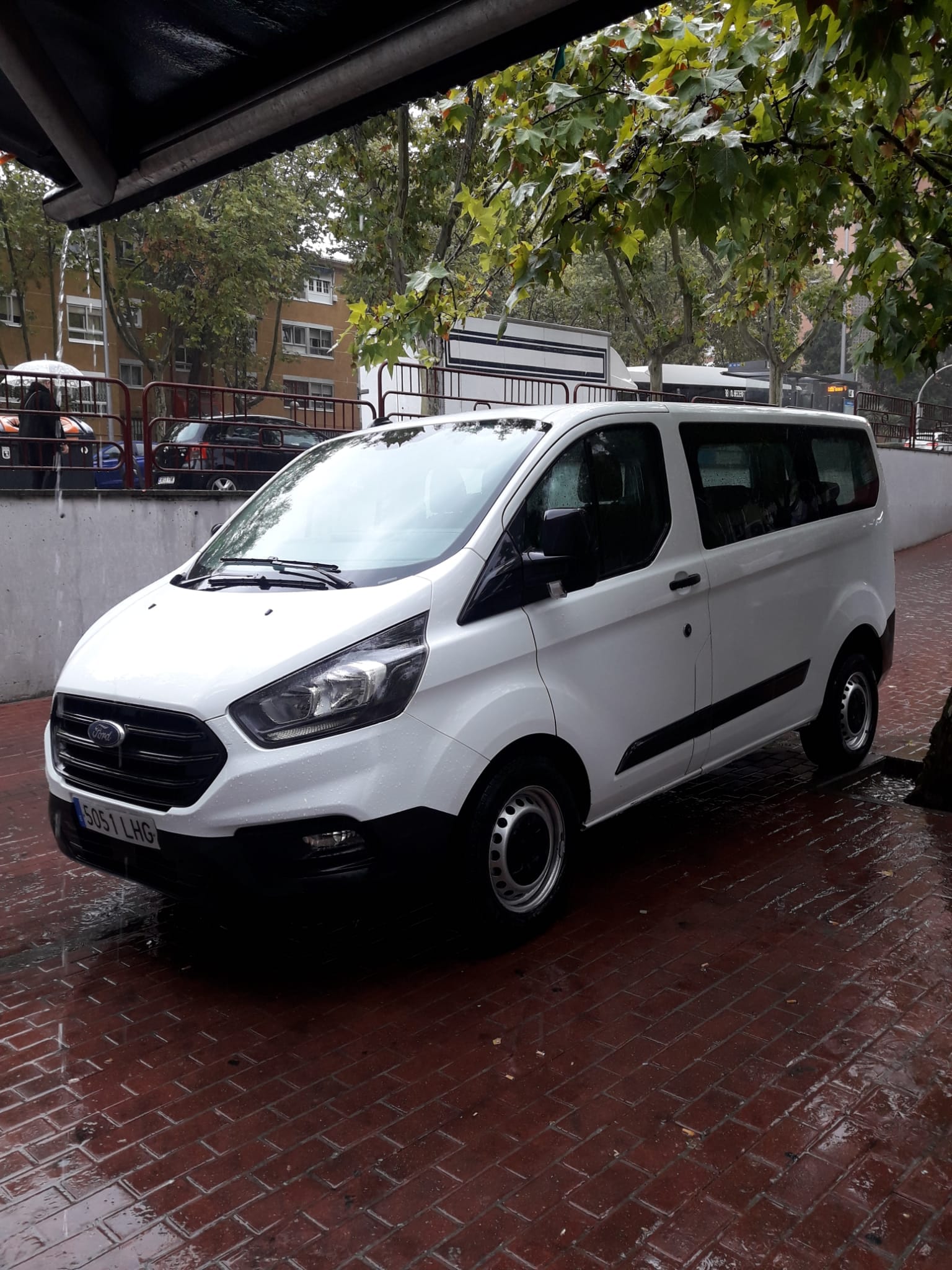 Ford Transit Custom Kombi, 2020, Diesel, 9 Sitze und mehr