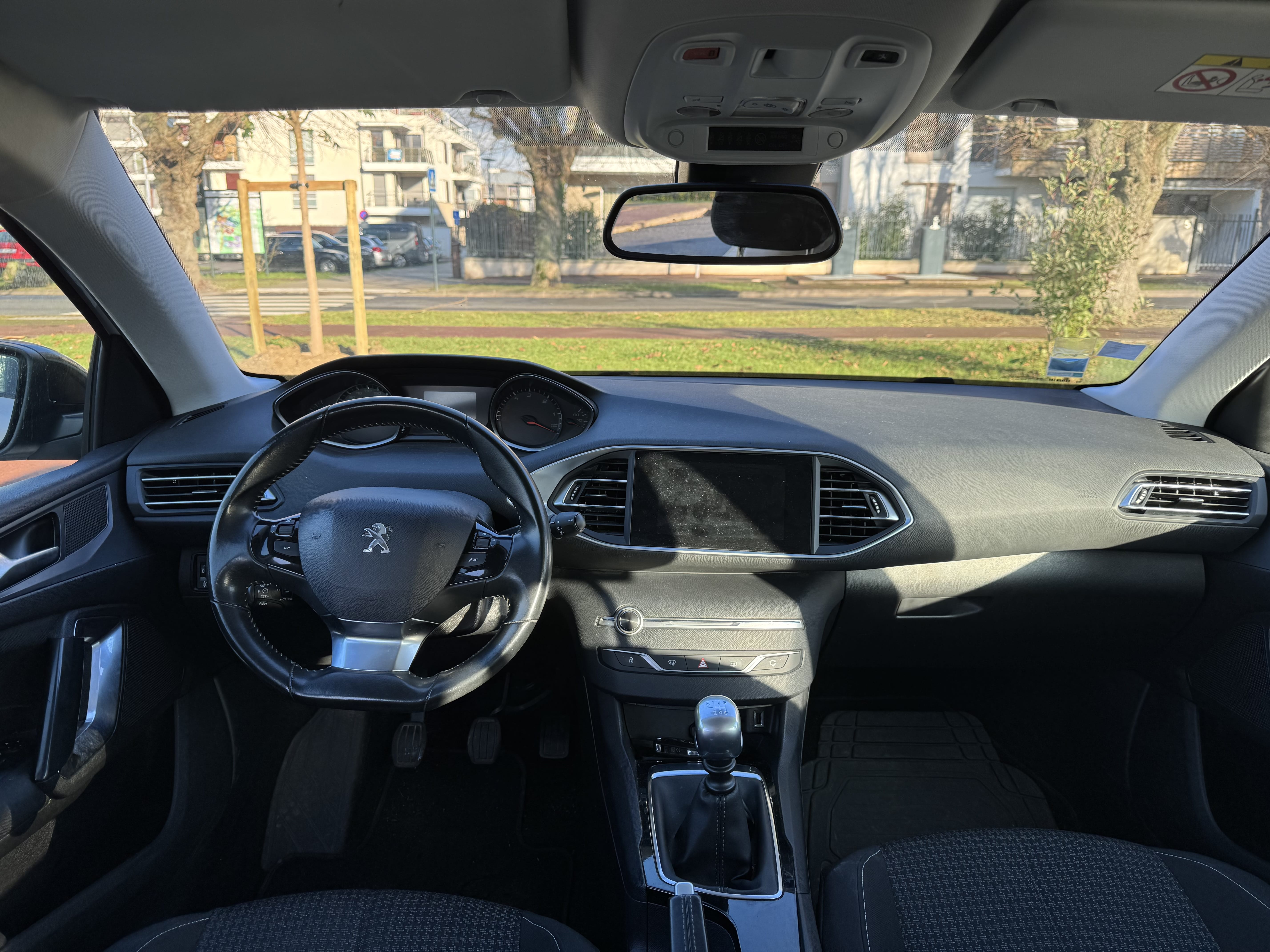 Peugeot 308 avec GPS